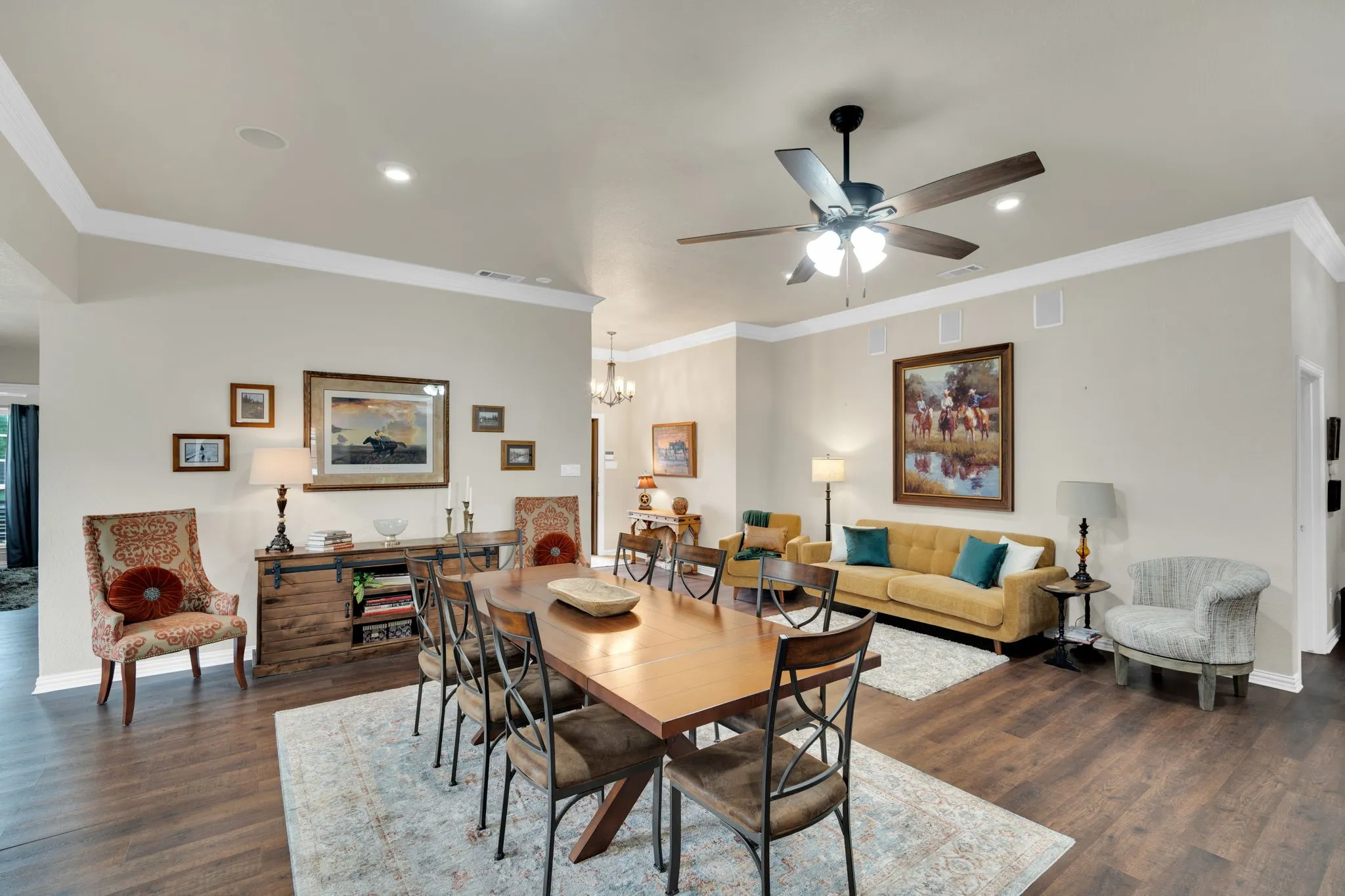 Single Family Residence For Sale in Ellis County , 502 Main Street, Maypearl, Texas 76064, 3 Bedroom, 2 Bathroom, Garage spaces, 2,726 Sqft, built in 2005, Preowned, mls#21241880, Real Estate Agent in Maypearl, Homes For Sale in Ellis county, Homes For Sale in Maypearl, Realtor in Maypearl Texas, Real Estate Brokerage Independent Realty Texas, Luminita Cordes Realtor