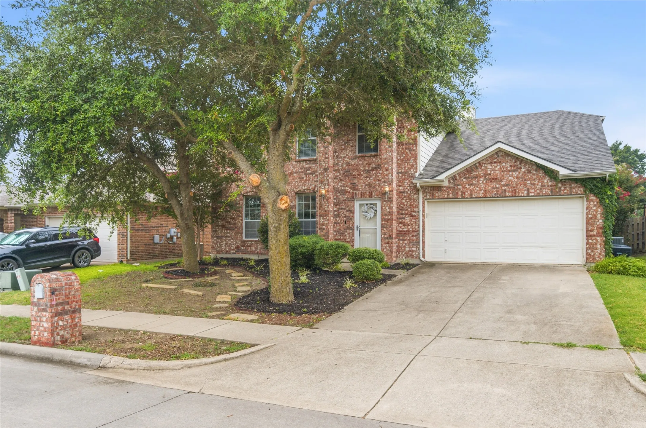 Single Family Residence For Sale in Grayson County , 1514 Hanover Lane, Van Alstyne, Texas 75495, 4 Bedroom, 3 Bathroom, 2 Garage spaces, 3,020 Sqft, built in 2004, Preowned, mls#21241515, Real Estate Agent in Van Alstyne, Homes For Sale in Grayson county, Homes For Sale in Van Alstyne, Realtor in Van Alstyne Texas, Real Estate Brokerage Independent Realty Texas, Luminita Cordes Realtor