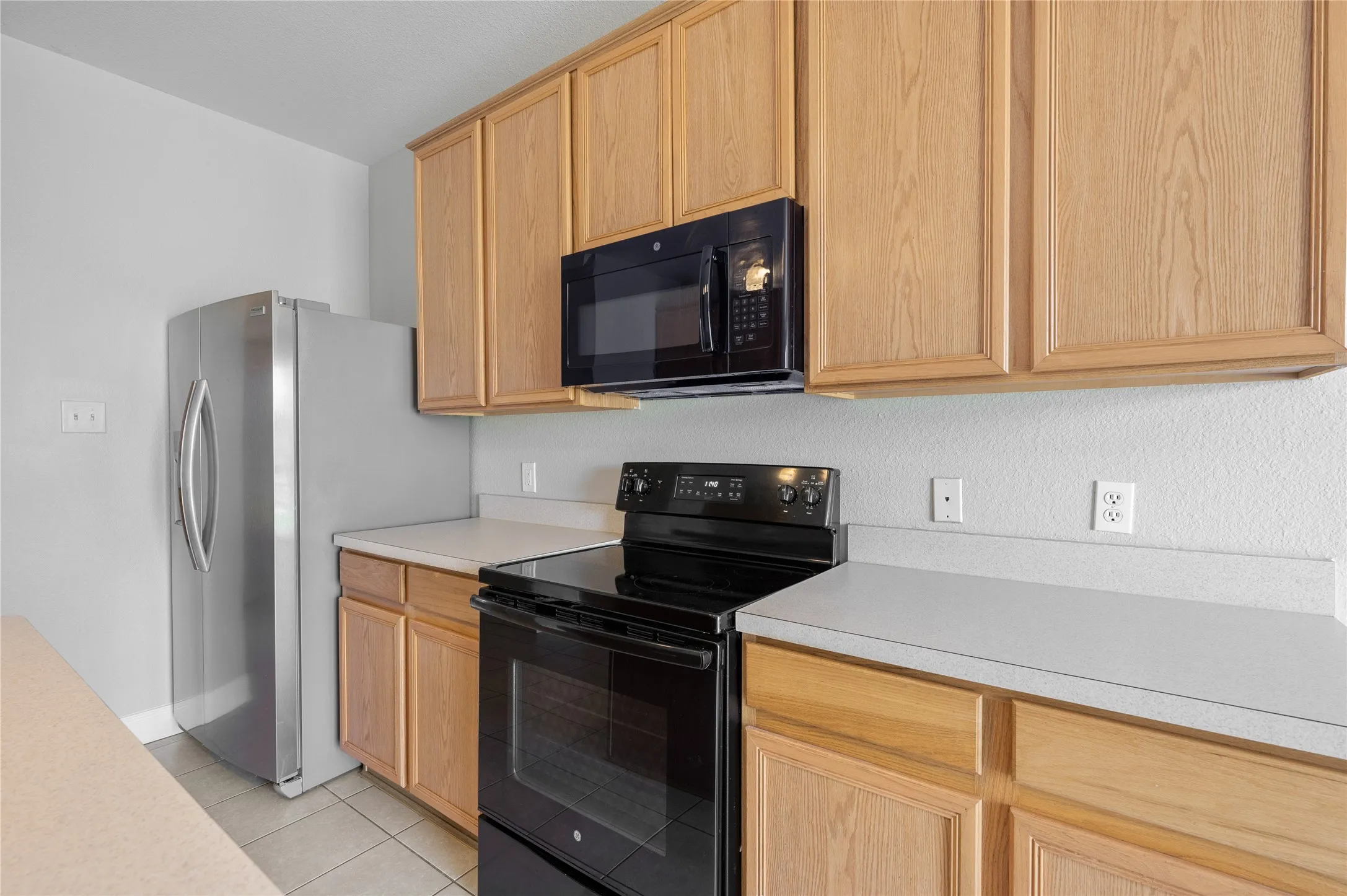 Single Family Residence For Sale in Grayson County , 1514 Hanover Lane, Van Alstyne, Texas 75495, 4 Bedroom, 3 Bathroom, 2 Garage spaces, 3,020 Sqft, built in 2004, Preowned, mls#21241515, Real Estate Agent in Van Alstyne, Homes For Sale in Grayson county, Homes For Sale in Van Alstyne, Realtor in Van Alstyne Texas, Real Estate Brokerage Independent Realty Texas, Luminita Cordes Realtor