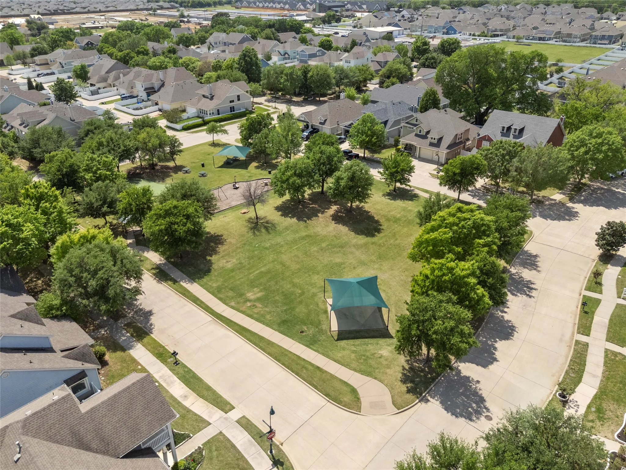 Single Family Residence For Sale in Denton County , 9324 Masse Court, Providence Village, Texas 76227, 3 Bedroom, 2 Bathroom, 2 Garage spaces, 1,150 Sqft, built in 2005, mls#21237263, Real Estate Agent in Providence Village, Homes For Sale in Denton county, Homes For Sale in Providence Village, Realtor in Providence Village Texas, Real Estate Brokerage Independent Realty Texas, Luminita Cordes Realtor