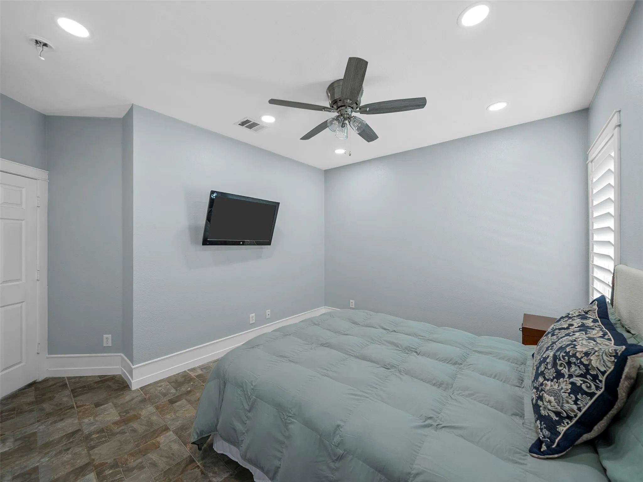 Single Family Residence For Sale in Denton County , 9324 Masse Court, Providence Village, Texas 76227, 3 Bedroom, 2 Bathroom, 2 Garage spaces, 1,150 Sqft, built in 2005, mls#21237263, Real Estate Agent in Providence Village, Homes For Sale in Denton county, Homes For Sale in Providence Village, Realtor in Providence Village Texas, Real Estate Brokerage Independent Realty Texas, Luminita Cordes Realtor