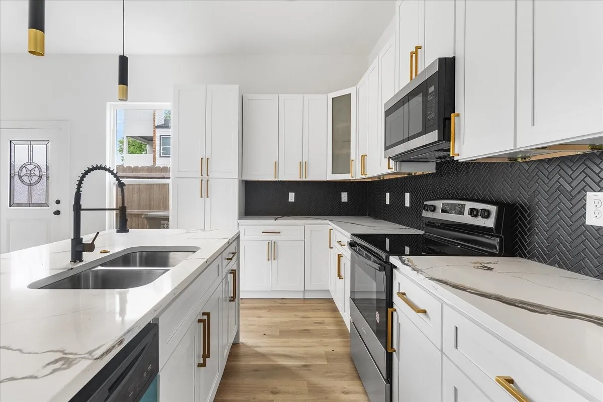 Single Family Residence For Sale in Dallas County , 5223 Colonial Avenue, Dallas, Texas 75215, 4 Bedroom, 2 Bathroom, Garage spaces, 1,656 Sqft, built in 2024, Preowned, Price $214,999, mls#21242540, Real Estate Agent in Dallas, Homes For Sale in Dallas county, Homes For Sale in Dallas, Realtor in Dallas Texas, Real Estate Brokerage Independent Realty Texas, Luminita Cordes Realtor