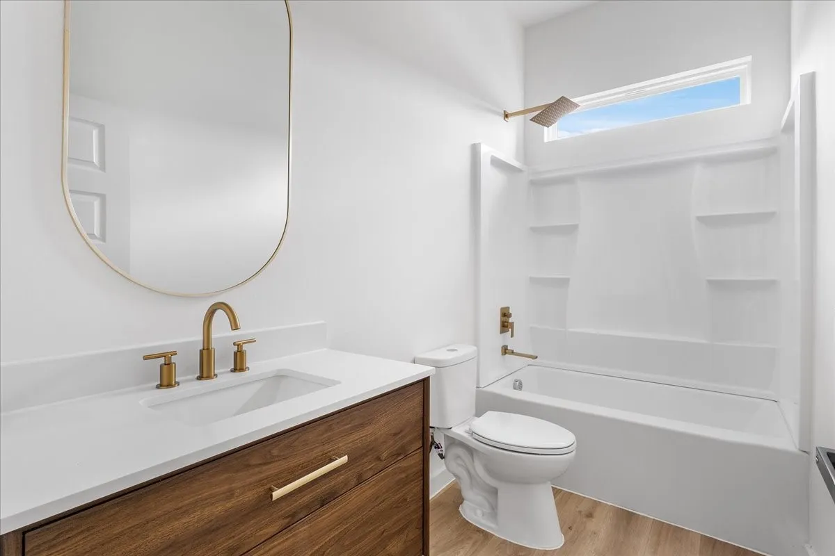 Single Family Residence For Sale in Dallas County , 5223 Colonial Avenue, Dallas, Texas 75215, 4 Bedroom, 2 Bathroom, Garage spaces, 1,656 Sqft, built in 2024, Preowned, Price $214,999, mls#21242540, Real Estate Agent in Dallas, Homes For Sale in Dallas county, Homes For Sale in Dallas, Realtor in Dallas Texas, Real Estate Brokerage Independent Realty Texas, Luminita Cordes Realtor