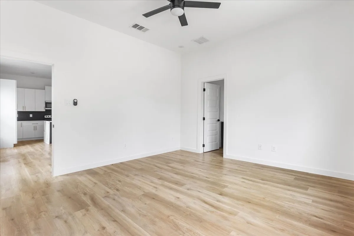 Single Family Residence For Sale in Dallas County , 5223 Colonial Avenue, Dallas, Texas 75215, 4 Bedroom, 2 Bathroom, Garage spaces, 1,656 Sqft, built in 2024, Preowned, Price $214,999, mls#21242540, Real Estate Agent in Dallas, Homes For Sale in Dallas county, Homes For Sale in Dallas, Realtor in Dallas Texas, Real Estate Brokerage Independent Realty Texas, Luminita Cordes Realtor