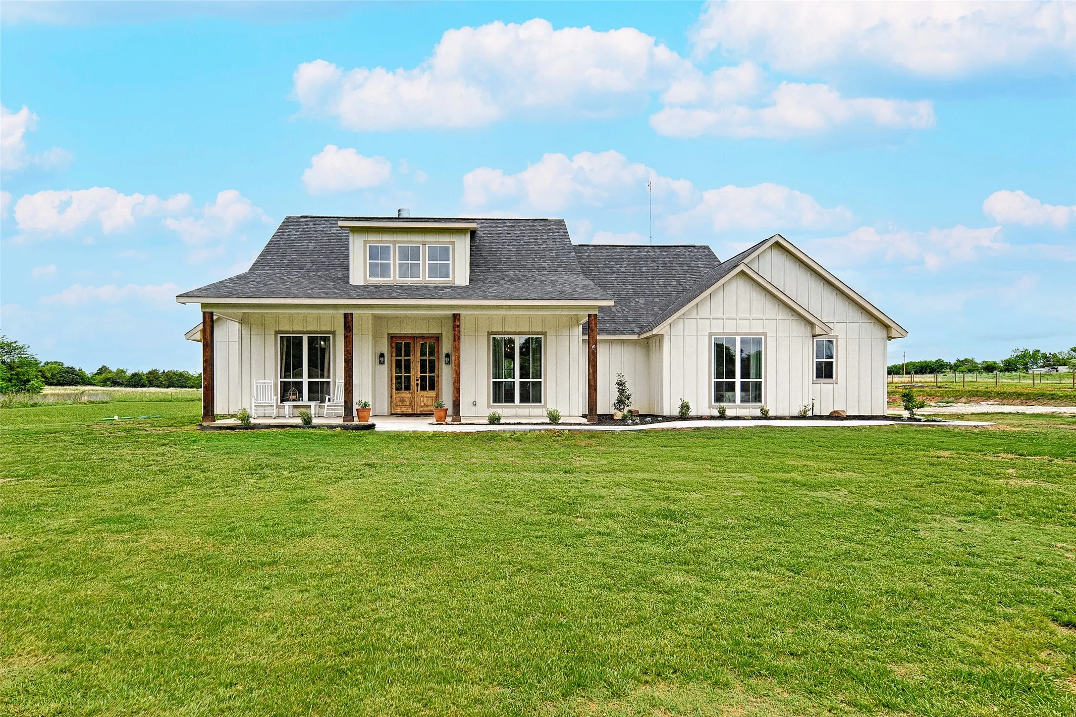 Single Family Residence For Sale in Hunt County , 4656 County Road 1040, Celeste, Texas 75423, 4 Bedroom, 3 Bathroom, 2 Garage spaces, 2,272 Sqft, built in 2024, Preowned, mls#21242556, Real Estate Agent in Celeste, Homes For Sale in Hunt county, Homes For Sale in Celeste, Realtor in Celeste Texas, Real Estate Brokerage Independent Realty Texas, Luminita Cordes Realtor