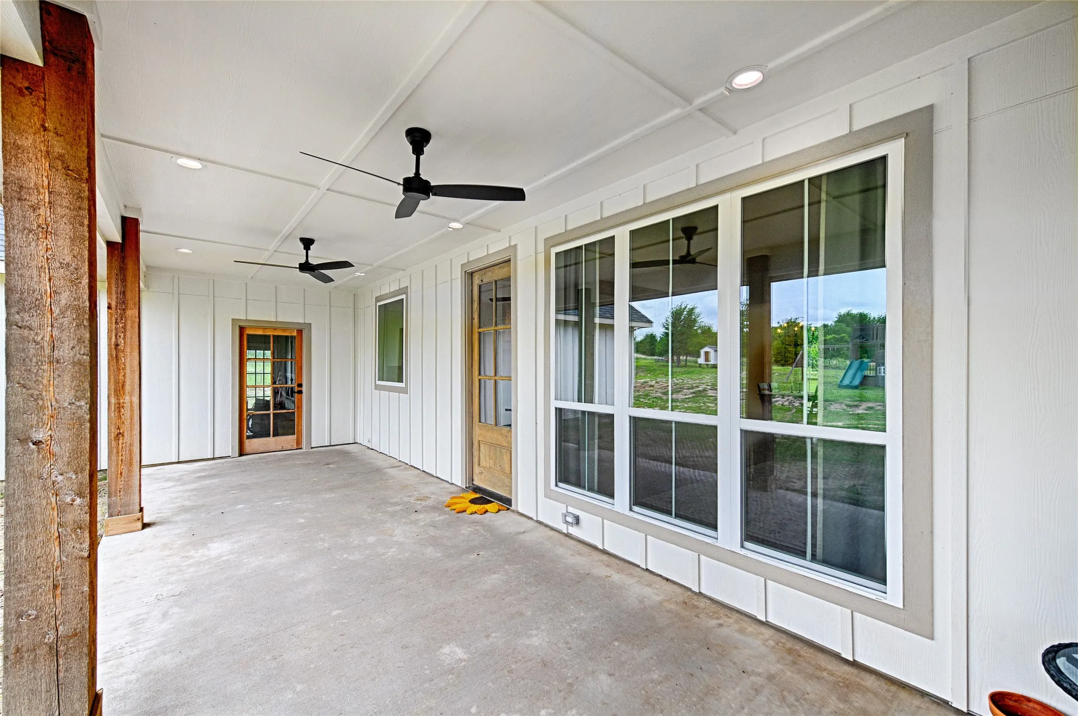 Single Family Residence For Sale in Hunt County , 4656 County Road 1040, Celeste, Texas 75423, 4 Bedroom, 3 Bathroom, 2 Garage spaces, 2,272 Sqft, built in 2024, Preowned, mls#21242556, Real Estate Agent in Celeste, Homes For Sale in Hunt county, Homes For Sale in Celeste, Realtor in Celeste Texas, Real Estate Brokerage Independent Realty Texas, Luminita Cordes Realtor