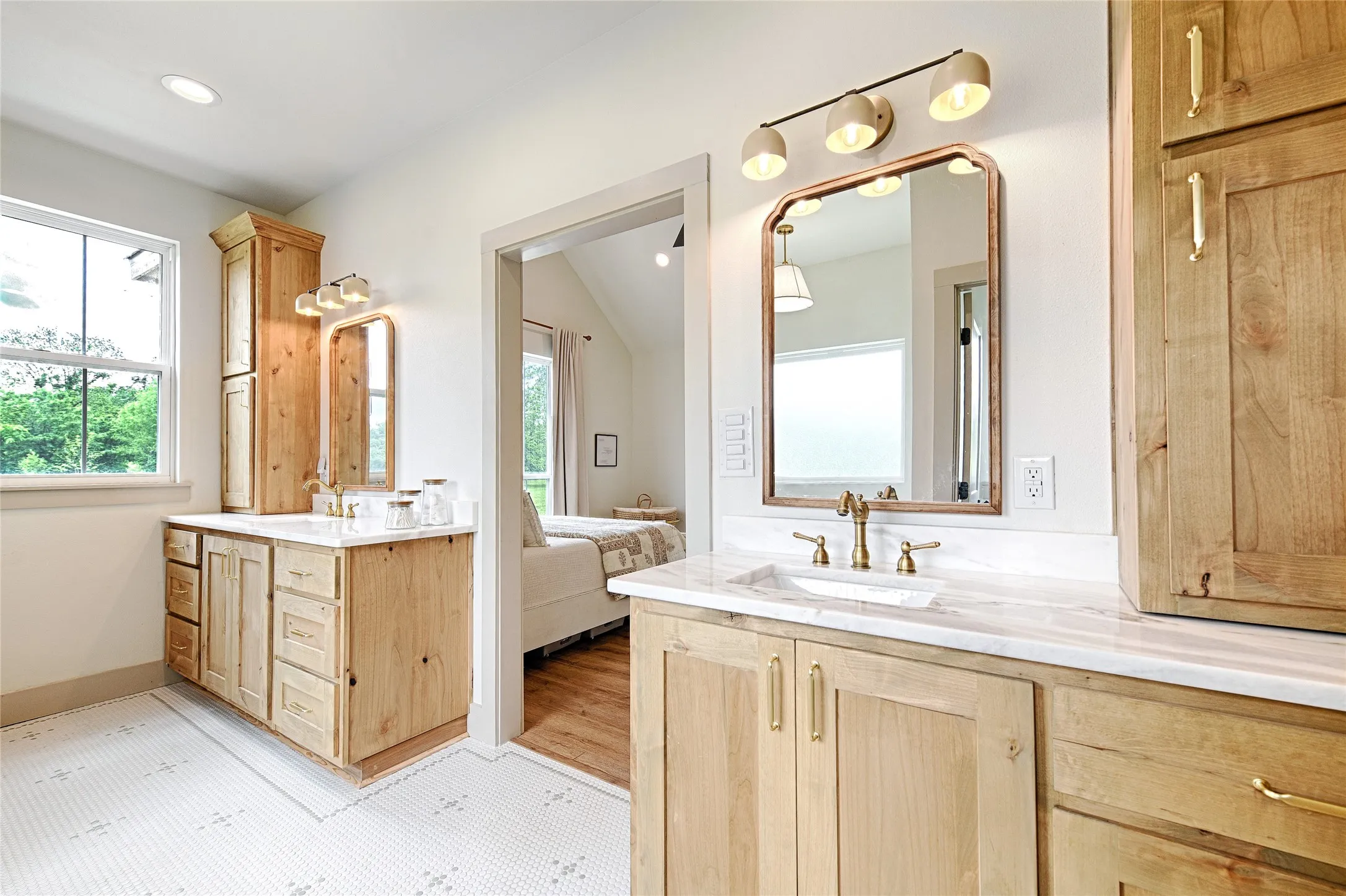 Single Family Residence For Sale in Hunt County , 4656 County Road 1040, Celeste, Texas 75423, 4 Bedroom, 3 Bathroom, 2 Garage spaces, 2,272 Sqft, built in 2024, Preowned, mls#21242556, Real Estate Agent in Celeste, Homes For Sale in Hunt county, Homes For Sale in Celeste, Realtor in Celeste Texas, Real Estate Brokerage Independent Realty Texas, Luminita Cordes Realtor