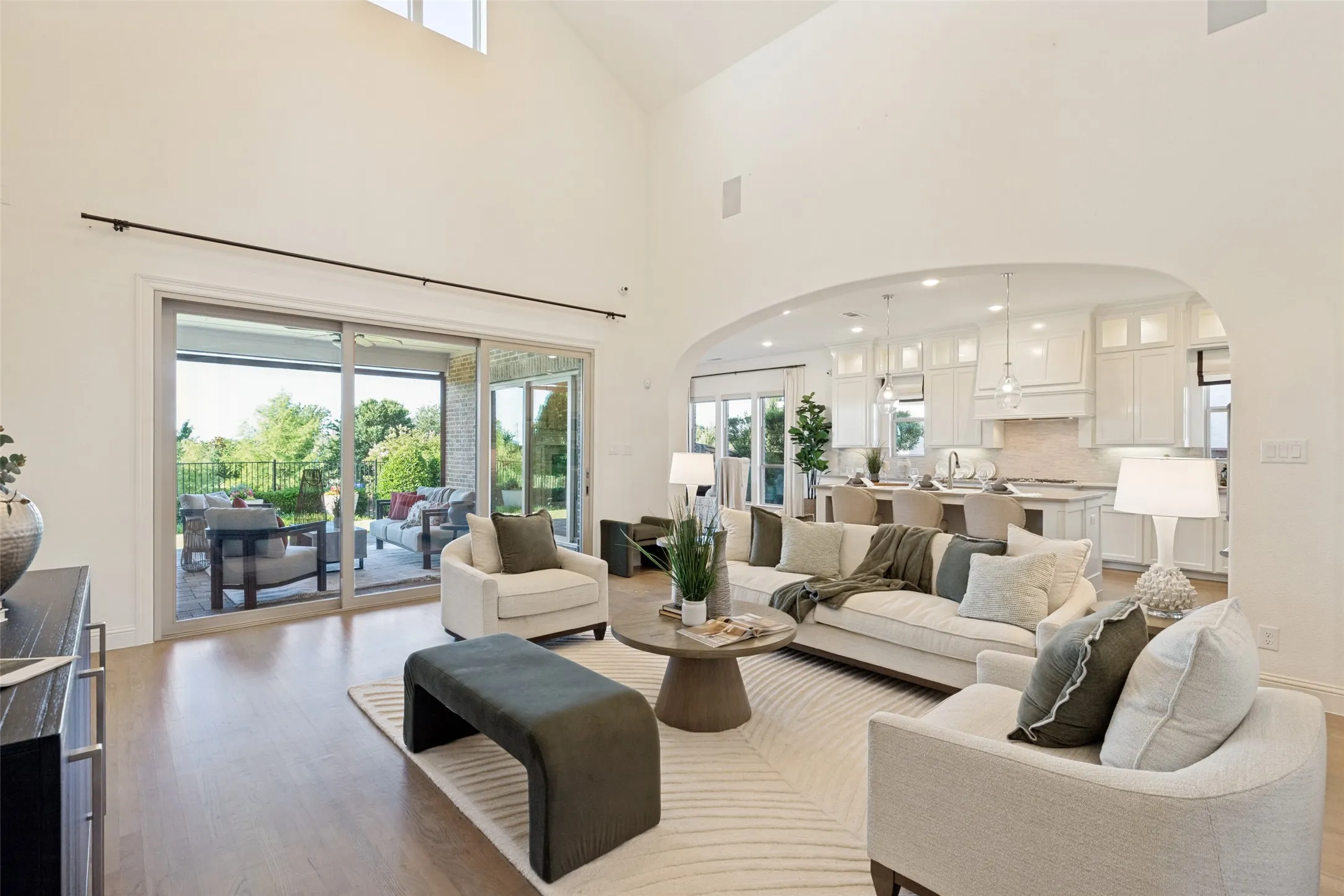 Single Family Residence For Sale in Denton County , 4189 Hazelwood Avenue, Frisco, Texas 75034, 4 Bedroom, 6 Bathroom, 3 Garage spaces, 3,858 Sqft, built in 2017, Preowned, mls#21241521, Real Estate Agent in Frisco, Homes For Sale in Denton county, Homes For Sale in Frisco, Realtor in Frisco Texas, Real Estate Brokerage Independent Realty Texas, Luminita Cordes Realtor