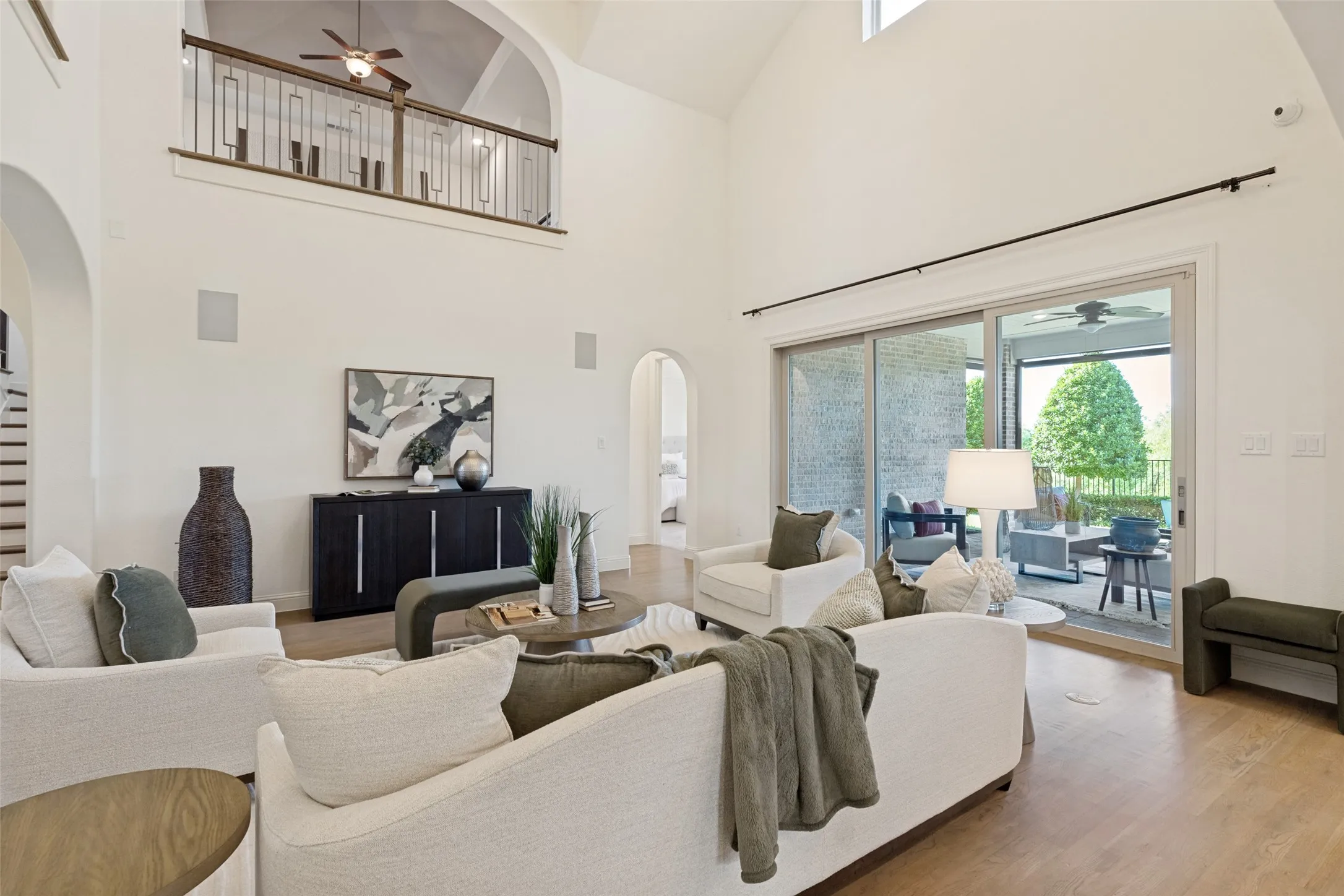 Single Family Residence For Sale in Denton County , 4189 Hazelwood Avenue, Frisco, Texas 75034, 4 Bedroom, 6 Bathroom, 3 Garage spaces, 3,858 Sqft, built in 2017, Preowned, mls#21241521, Real Estate Agent in Frisco, Homes For Sale in Denton county, Homes For Sale in Frisco, Realtor in Frisco Texas, Real Estate Brokerage Independent Realty Texas, Luminita Cordes Realtor