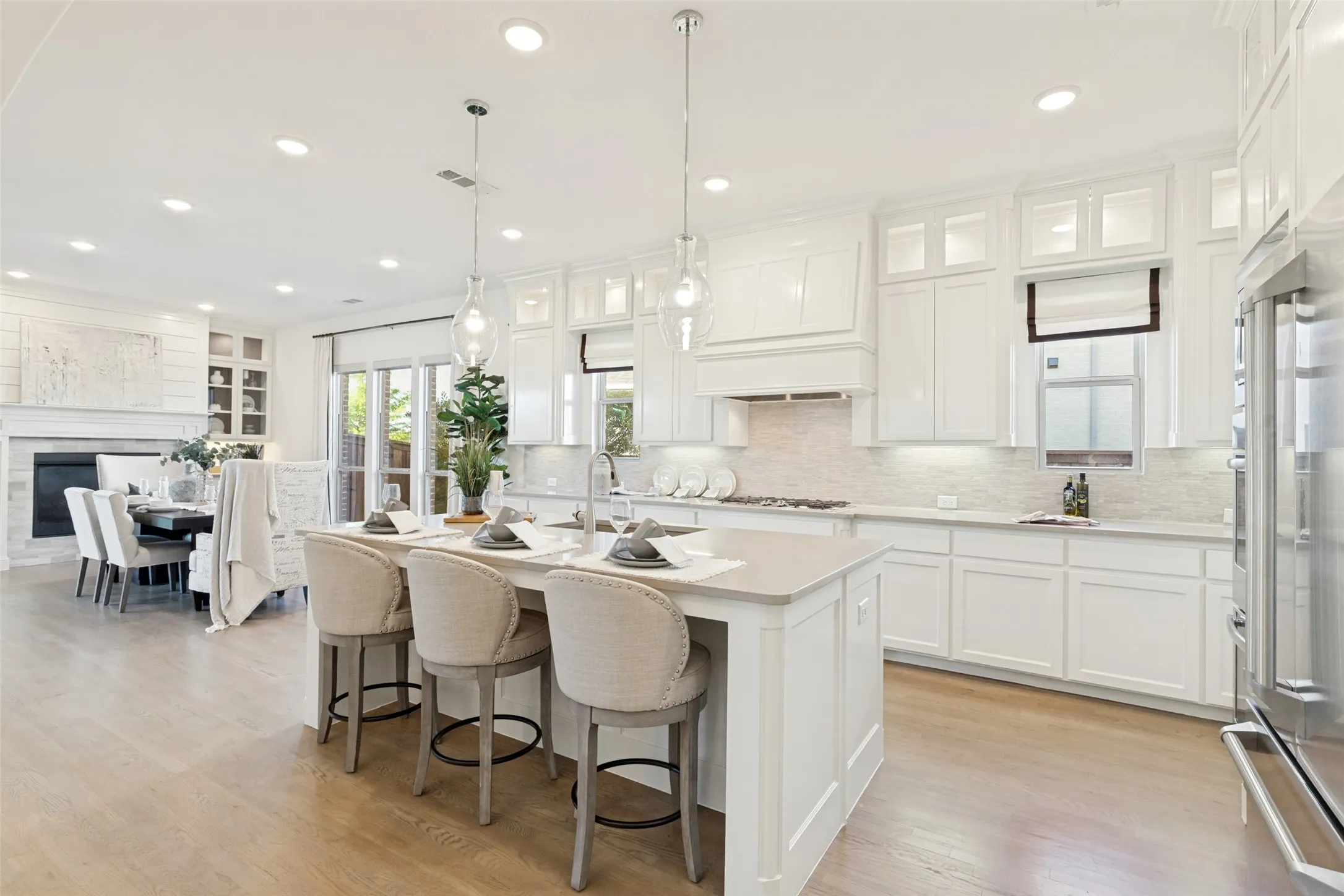 Single Family Residence For Sale in Denton County , 4189 Hazelwood Avenue, Frisco, Texas 75034, 4 Bedroom, 6 Bathroom, 3 Garage spaces, 3,858 Sqft, built in 2017, Preowned, mls#21241521, Real Estate Agent in Frisco, Homes For Sale in Denton county, Homes For Sale in Frisco, Realtor in Frisco Texas, Real Estate Brokerage Independent Realty Texas, Luminita Cordes Realtor