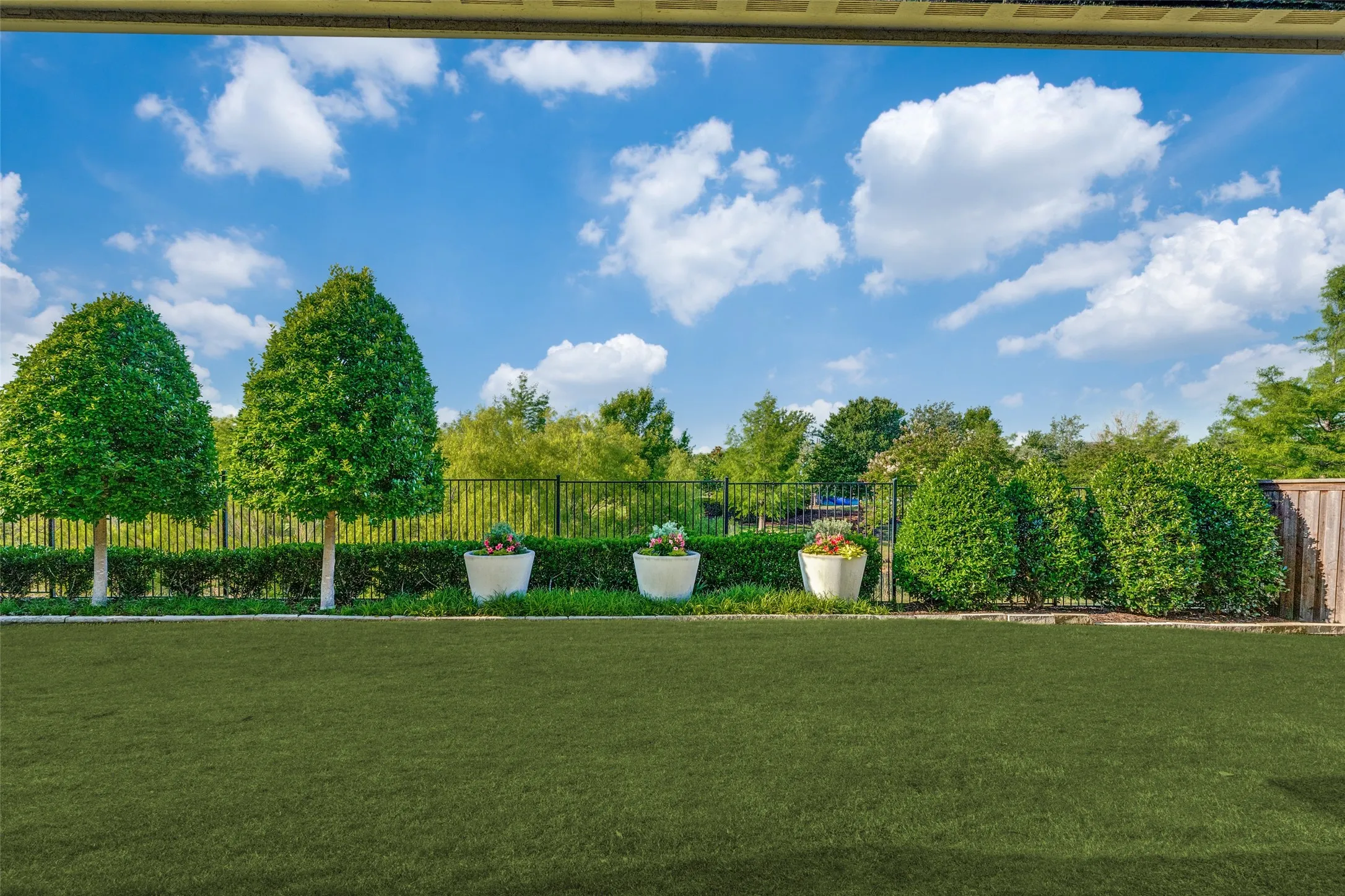 Single Family Residence For Sale in Denton County , 4189 Hazelwood Avenue, Frisco, Texas 75034, 4 Bedroom, 6 Bathroom, 3 Garage spaces, 3,858 Sqft, built in 2017, Preowned, mls#21241521, Real Estate Agent in Frisco, Homes For Sale in Denton county, Homes For Sale in Frisco, Realtor in Frisco Texas, Real Estate Brokerage Independent Realty Texas, Luminita Cordes Realtor