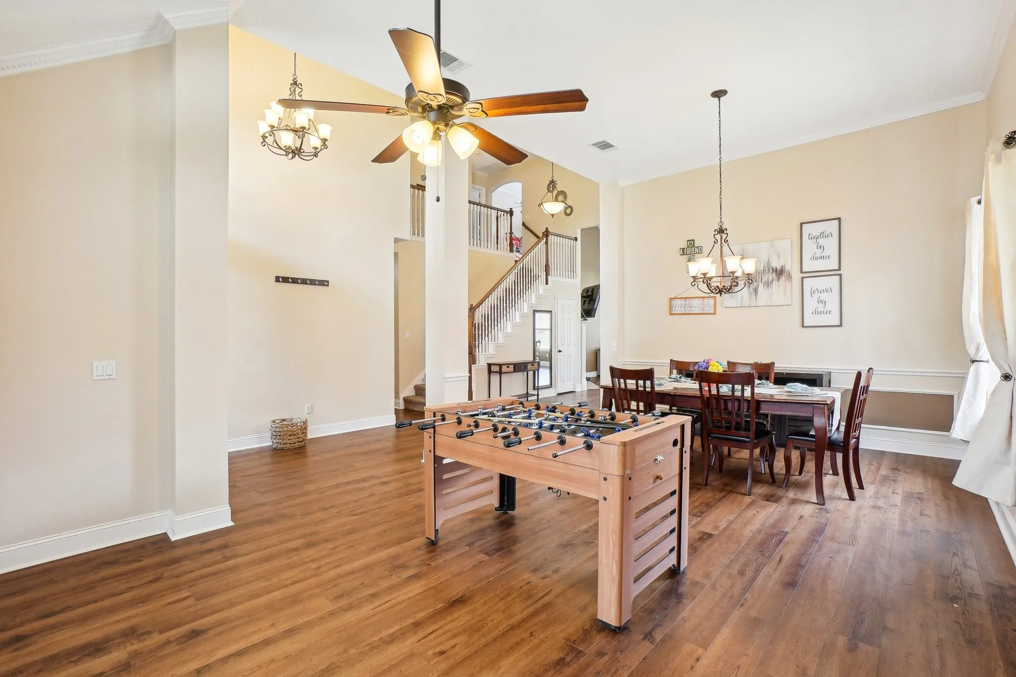 Single Family Residence For Sale in Denton County , 2728 Vista Bluff Boulevard, Lewisville, Texas 75067, 4 Bedroom, 3 Bathroom, 2 Garage spaces, 2,782 Sqft, built in 1997, mls#21242663, Real Estate Agent in Lewisville, Homes For Sale in Denton county, Homes For Sale in Lewisville, Realtor in Lewisville Texas, Real Estate Brokerage Independent Realty Texas, Luminita Cordes Realtor