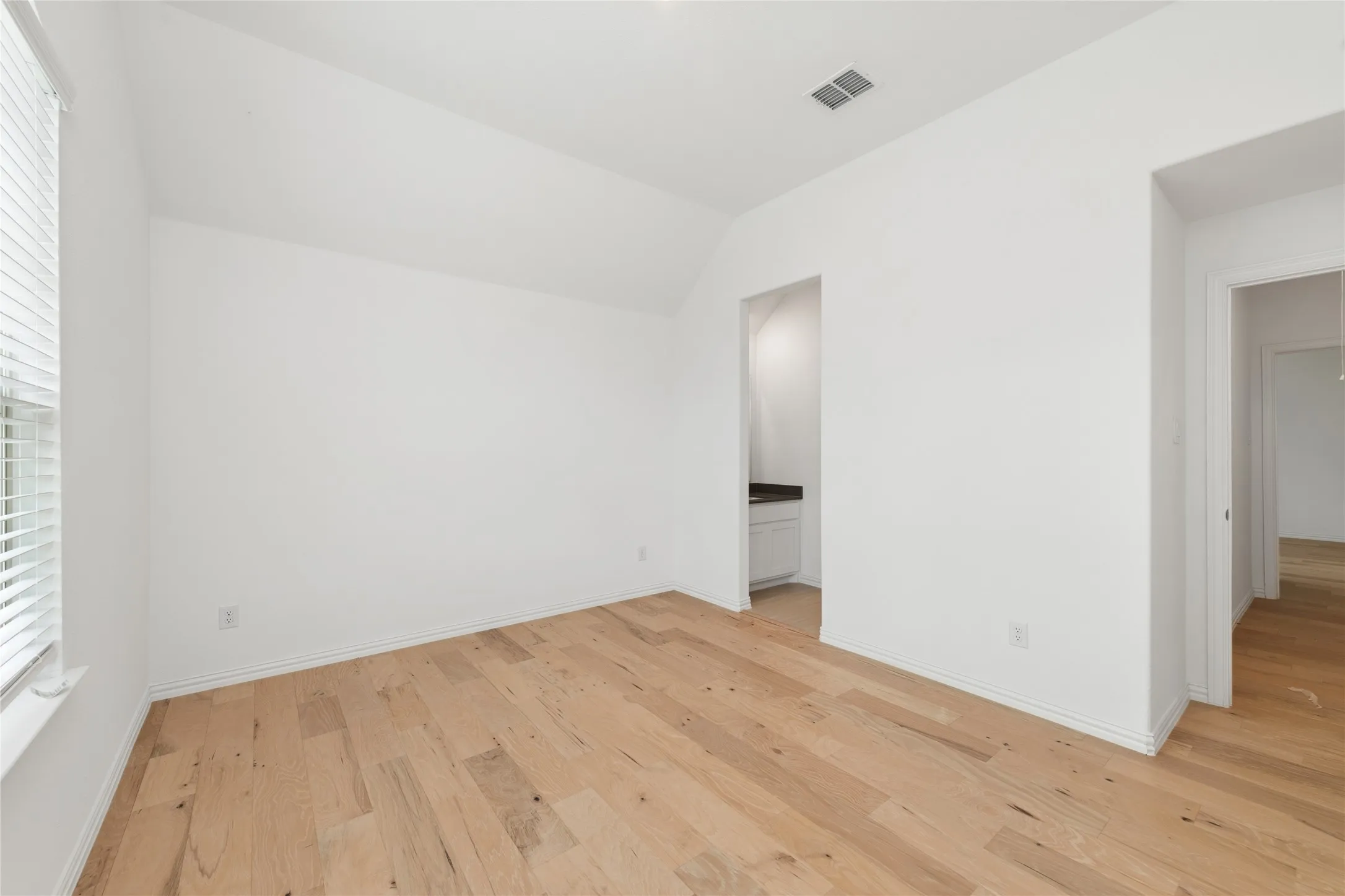 Single Family Residence For Sale in Dallas County , 8227 Vitex Avenue, Dallas, Texas 75252, 5 Bedrooms, 5 Bathrooms, 2 Garage spaces, 3,726 Sqft, built in 2021, Price $899,000, mls#21242694, Real Estate Agent in Dallas, Homes For Sale in Dallas county, Homes For Sale in Dallas, Realtor in Dallas Texas, Real Estate Brokerage Independent Realty Texas, Luminita Cordes Realtor