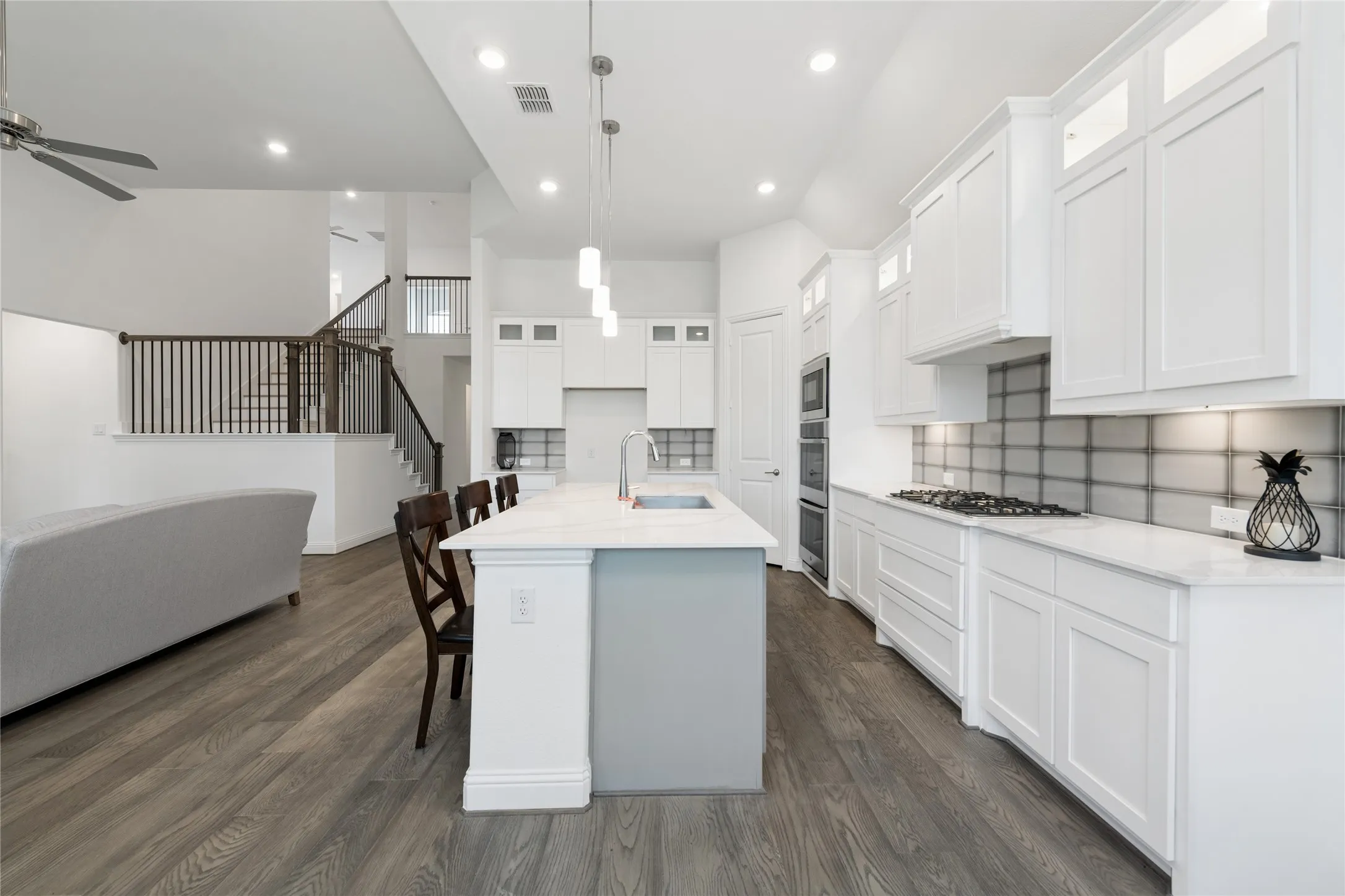 Single Family Residence For Sale in Dallas County , 8227 Vitex Avenue, Dallas, Texas 75252, 5 Bedrooms, 5 Bathrooms, 2 Garage spaces, 3,726 Sqft, built in 2021, Price $899,000, mls#21242694, Real Estate Agent in Dallas, Homes For Sale in Dallas county, Homes For Sale in Dallas, Realtor in Dallas Texas, Real Estate Brokerage Independent Realty Texas, Luminita Cordes Realtor