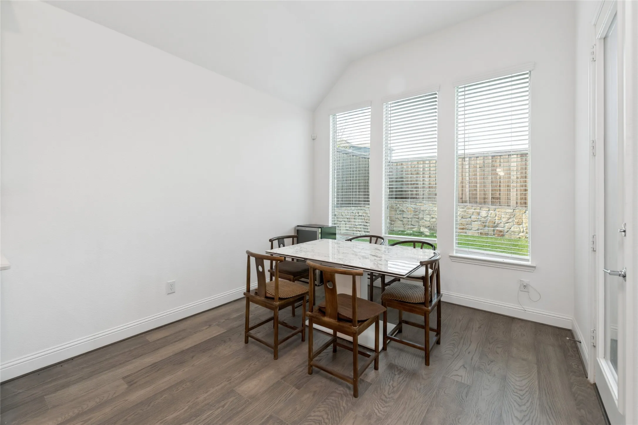 Single Family Residence For Sale in Dallas County , 8227 Vitex Avenue, Dallas, Texas 75252, 5 Bedrooms, 5 Bathrooms, 2 Garage spaces, 3,726 Sqft, built in 2021, Price $899,000, mls#21242694, Real Estate Agent in Dallas, Homes For Sale in Dallas county, Homes For Sale in Dallas, Realtor in Dallas Texas, Real Estate Brokerage Independent Realty Texas, Luminita Cordes Realtor