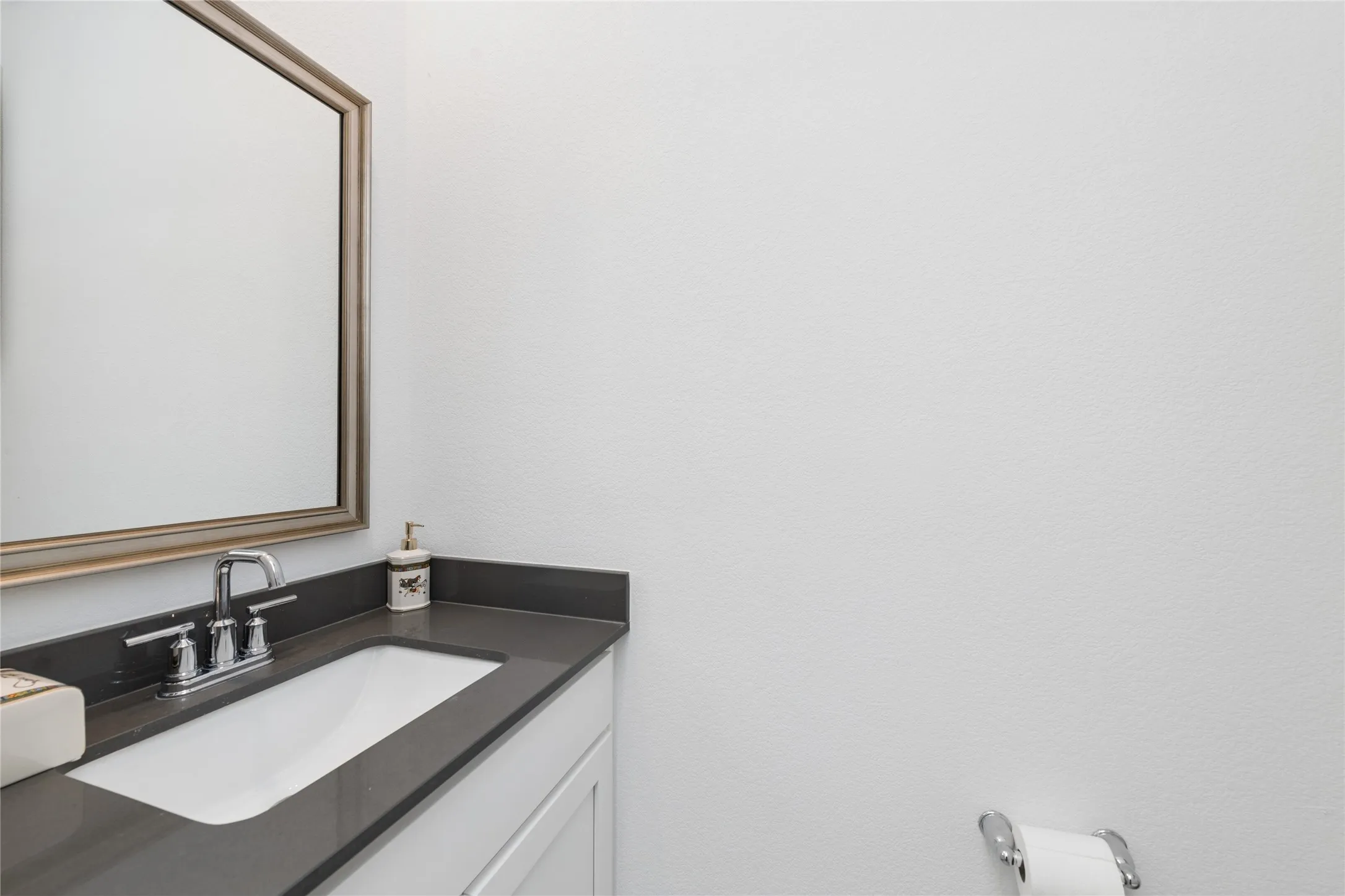 Single Family Residence For Sale in Dallas County , 8227 Vitex Avenue, Dallas, Texas 75252, 5 Bedrooms, 5 Bathrooms, 2 Garage spaces, 3,726 Sqft, built in 2021, Price $899,000, mls#21242694, Real Estate Agent in Dallas, Homes For Sale in Dallas county, Homes For Sale in Dallas, Realtor in Dallas Texas, Real Estate Brokerage Independent Realty Texas, Luminita Cordes Realtor