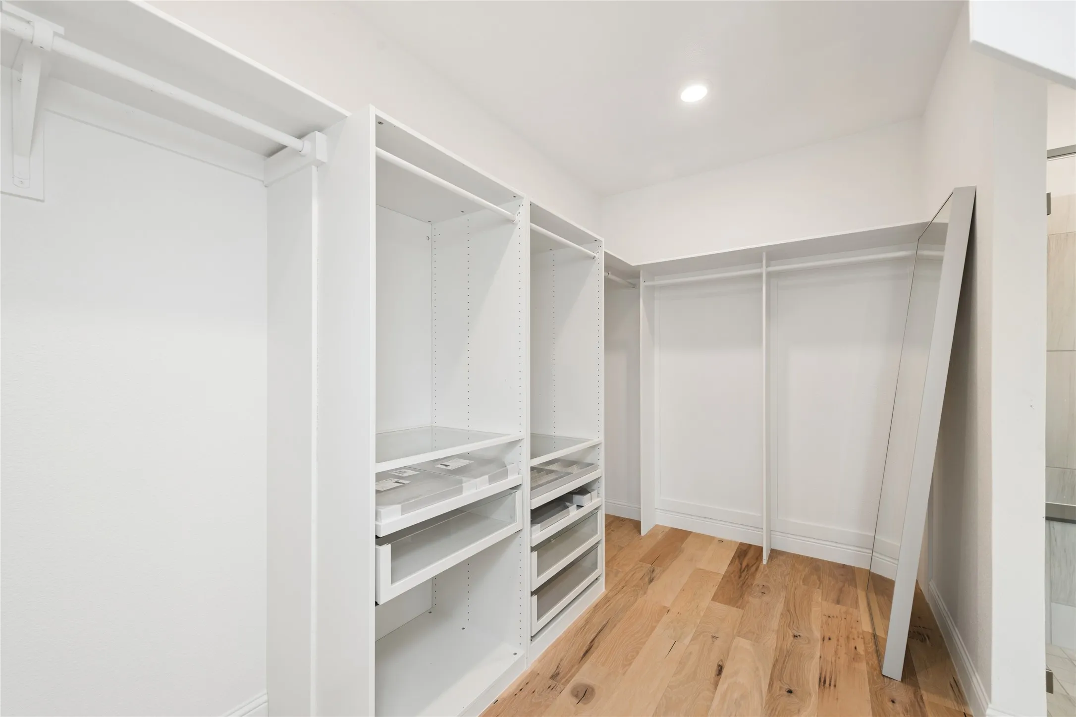 Single Family Residence For Sale in Dallas County , 8227 Vitex Avenue, Dallas, Texas 75252, 5 Bedrooms, 5 Bathrooms, 2 Garage spaces, 3,726 Sqft, built in 2021, Price $899,000, mls#21242694, Real Estate Agent in Dallas, Homes For Sale in Dallas county, Homes For Sale in Dallas, Realtor in Dallas Texas, Real Estate Brokerage Independent Realty Texas, Luminita Cordes Realtor