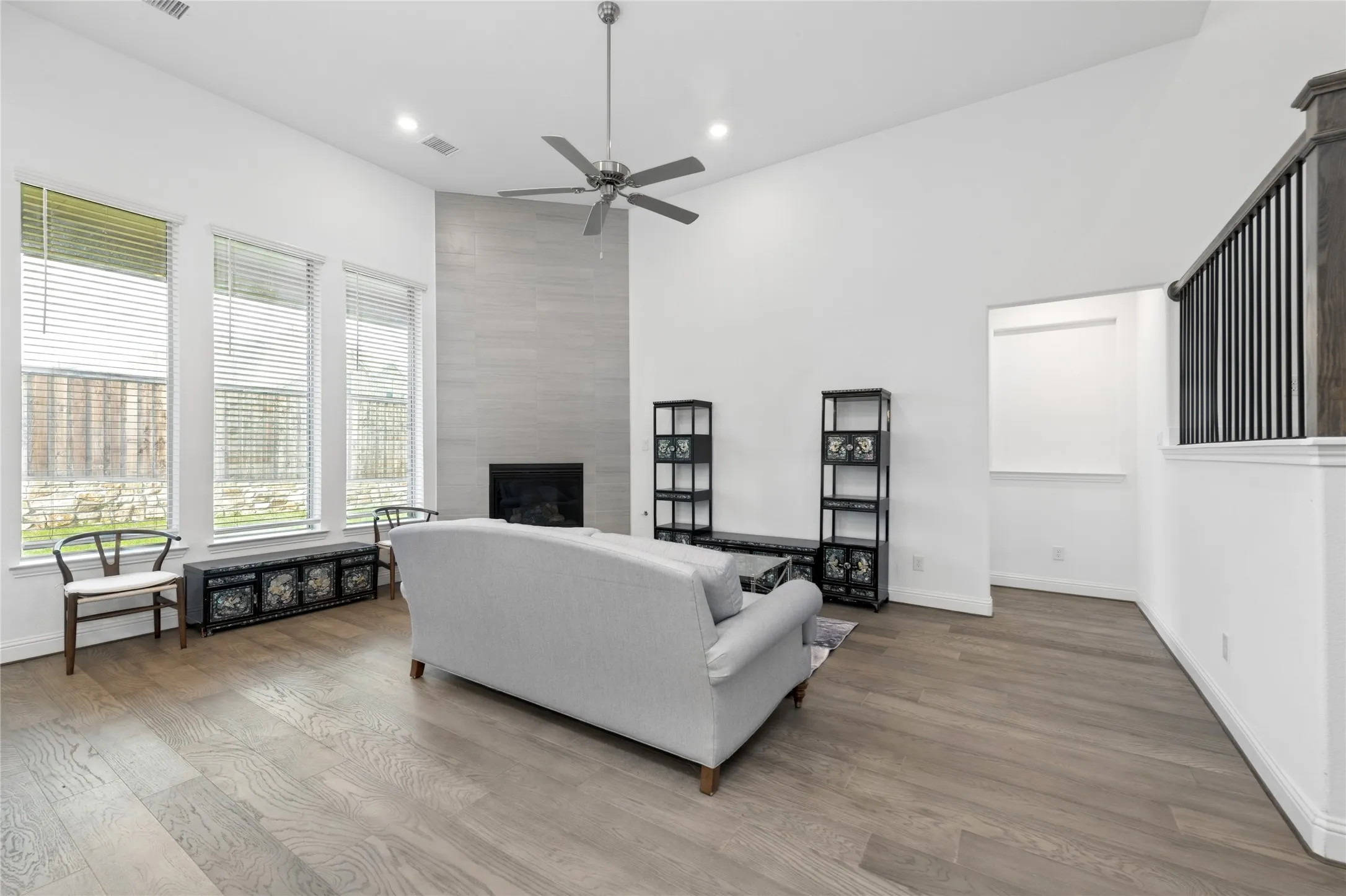Single Family Residence For Sale in Dallas County , 8227 Vitex Avenue, Dallas, Texas 75252, 5 Bedrooms, 5 Bathrooms, 2 Garage spaces, 3,726 Sqft, built in 2021, Price $899,000, mls#21242694, Real Estate Agent in Dallas, Homes For Sale in Dallas county, Homes For Sale in Dallas, Realtor in Dallas Texas, Real Estate Brokerage Independent Realty Texas, Luminita Cordes Realtor