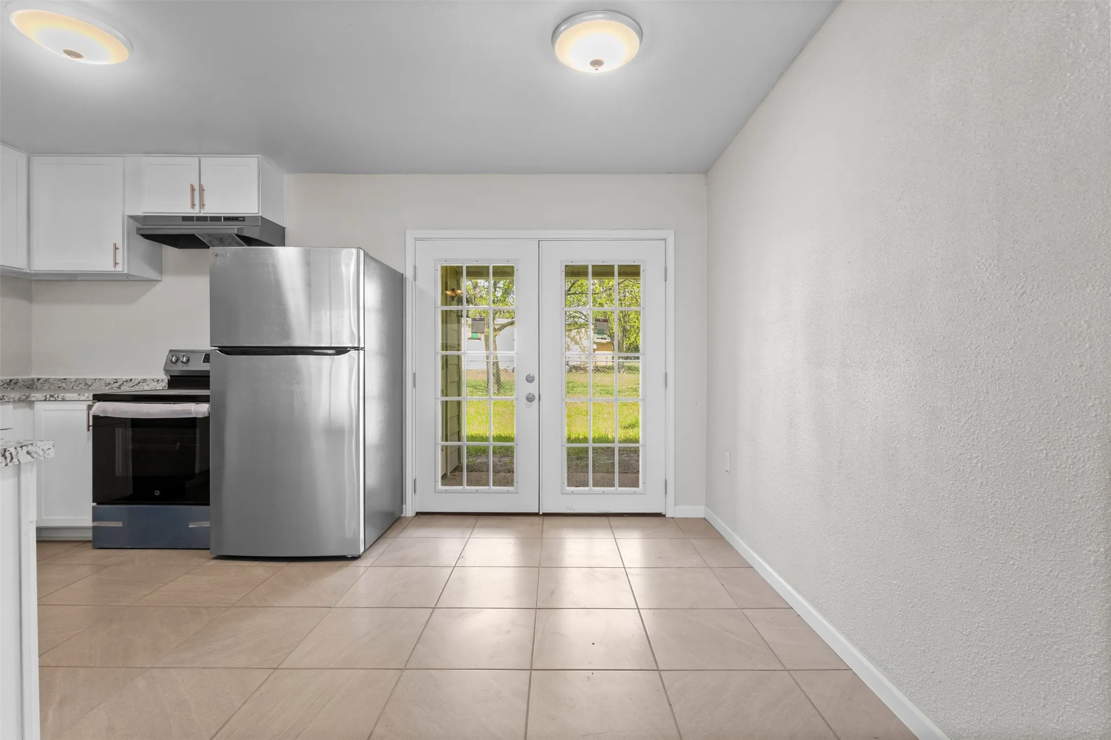 Single Family Residence For Sale in Montague County , 205 April Street, Bowie, Texas 76230, 4 Bedroom, 2 Bathroom, Garage spaces, 1,890 Sqft, built in 1974, Preowned, mls#21241904, Real Estate Agent in Bowie, Homes For Sale in Montague county, Homes For Sale in Bowie, Realtor in Bowie Texas, Real Estate Brokerage Independent Realty Texas, Luminita Cordes Realtor