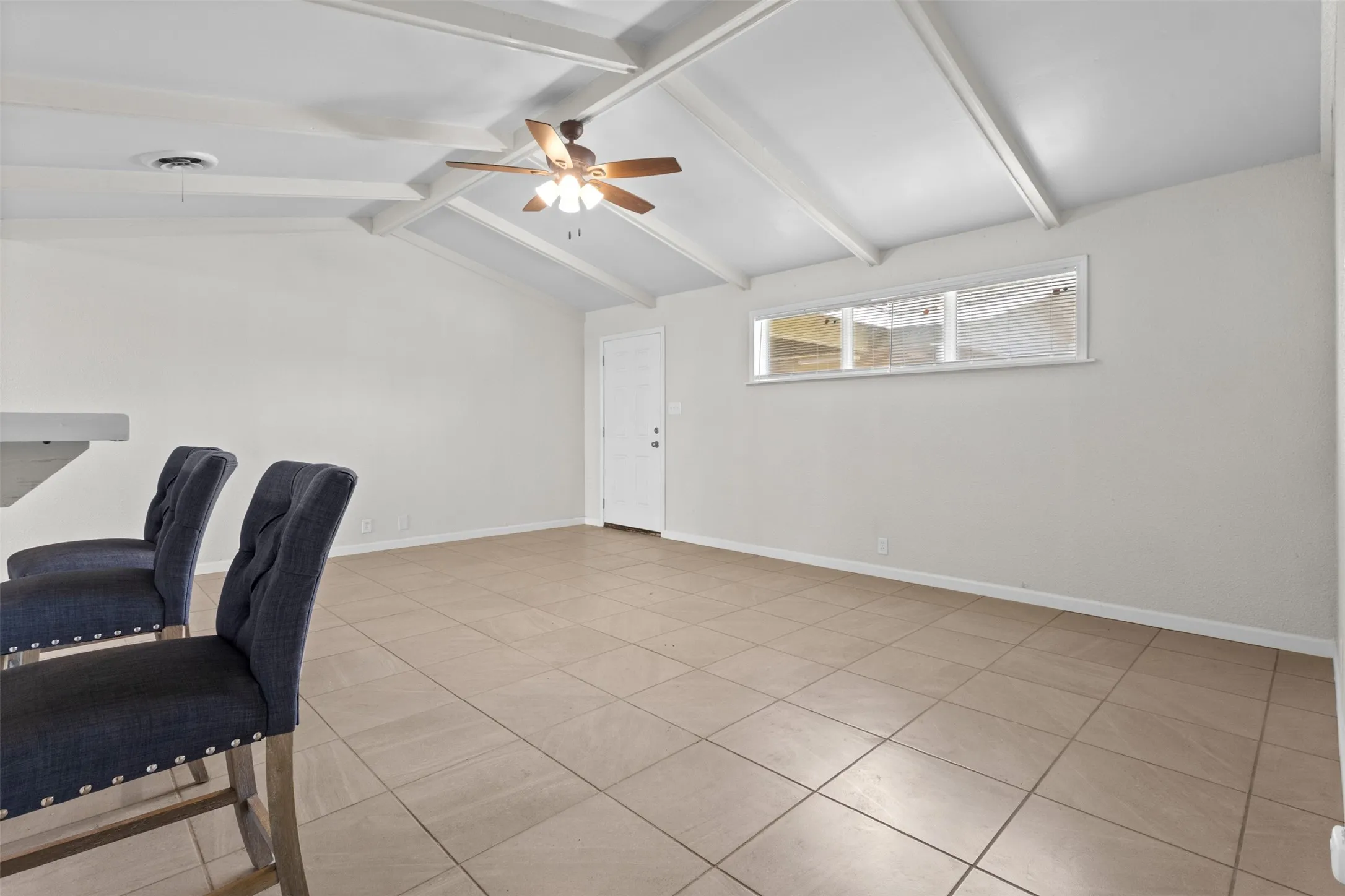 Single Family Residence For Sale in Montague County , 205 April Street, Bowie, Texas 76230, 4 Bedroom, 2 Bathroom, Garage spaces, 1,890 Sqft, built in 1974, Preowned, mls#21241904, Real Estate Agent in Bowie, Homes For Sale in Montague county, Homes For Sale in Bowie, Realtor in Bowie Texas, Real Estate Brokerage Independent Realty Texas, Luminita Cordes Realtor