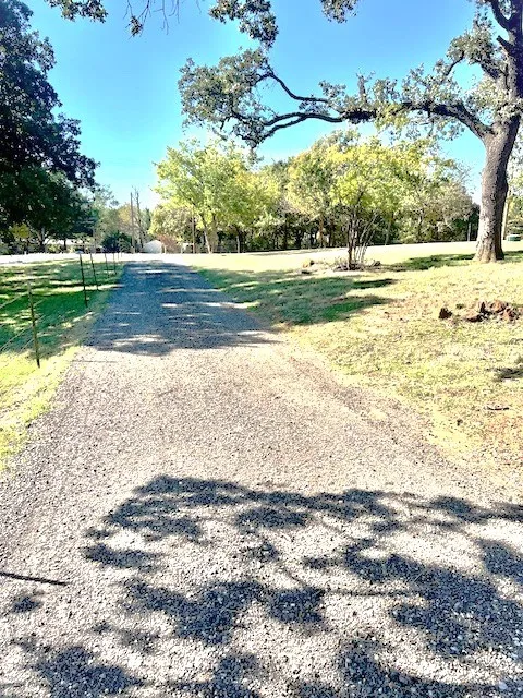 Duplex For Rent in Denton County , 4228 Spring Meadow Lane, Flower Mound, Texas 75028, 3 Bedroom, 2 Bathroom, 2 Garage spaces, 1,301 Sqft, built in 1983, Preowned, mls#21237131, Real Estate Agent in Flower Mound, Homes For Rent in Denton county, Homes For Rent in Flower Mound, Realtor in Flower Mound Texas, Real Estate Brokerage Independent Realty Texas, Luminita Cordes Realtor