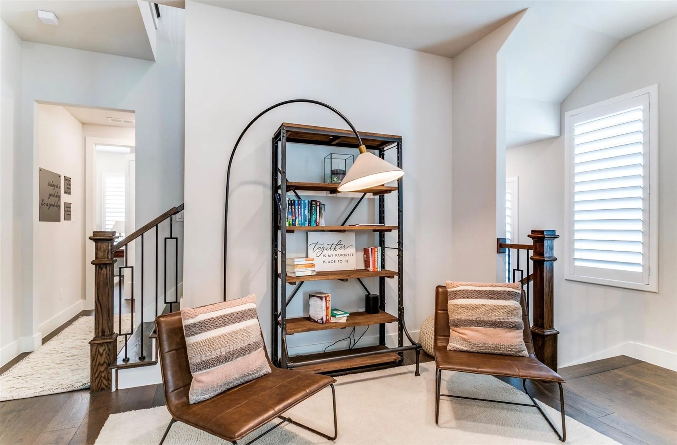 Single Family Residence For Sale in Dallas County , 4107 Entrada Way, Dallas, Texas 75219, 3 Bedroom, 5 Bathroom, 2 Garage spaces, 3,296 Sqft, built in 2019, mls#21232980, Real Estate Agent in Dallas, Homes For Sale in Dallas county, Homes For Sale in Dallas, Realtor in Dallas Texas, Real Estate Brokerage Independent Realty Texas, Luminita Cordes Realtor