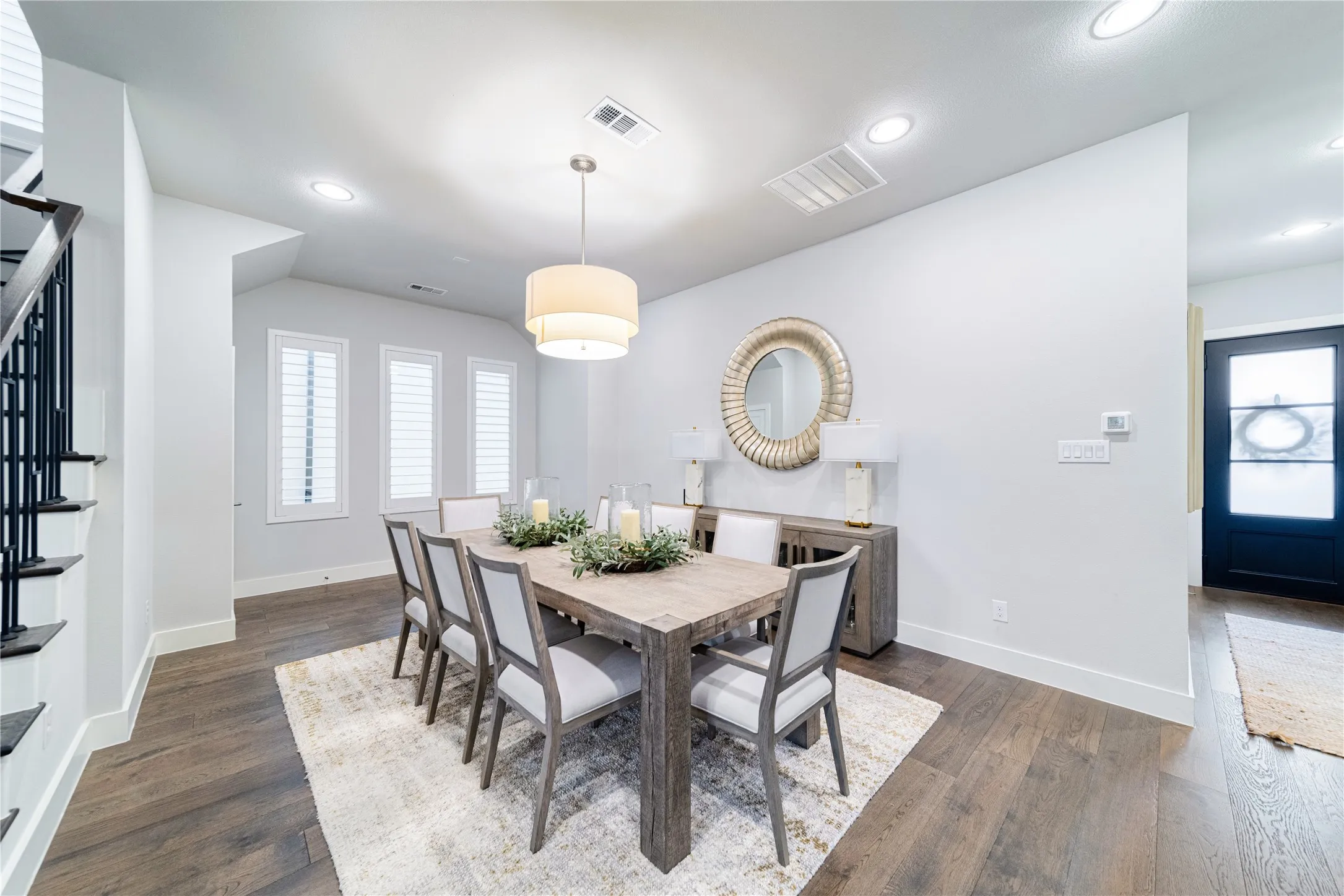 Single Family Residence For Sale in Dallas County , 4107 Entrada Way, Dallas, Texas 75219, 3 Bedroom, 5 Bathroom, 2 Garage spaces, 3,296 Sqft, built in 2019, mls#21232980, Real Estate Agent in Dallas, Homes For Sale in Dallas county, Homes For Sale in Dallas, Realtor in Dallas Texas, Real Estate Brokerage Independent Realty Texas, Luminita Cordes Realtor
