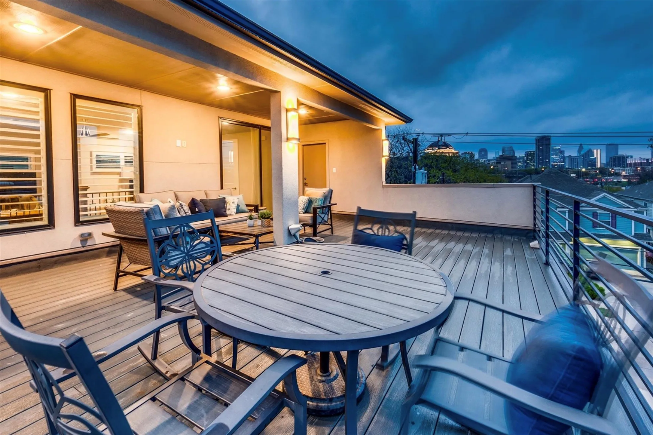 with outdoor Kitchen
