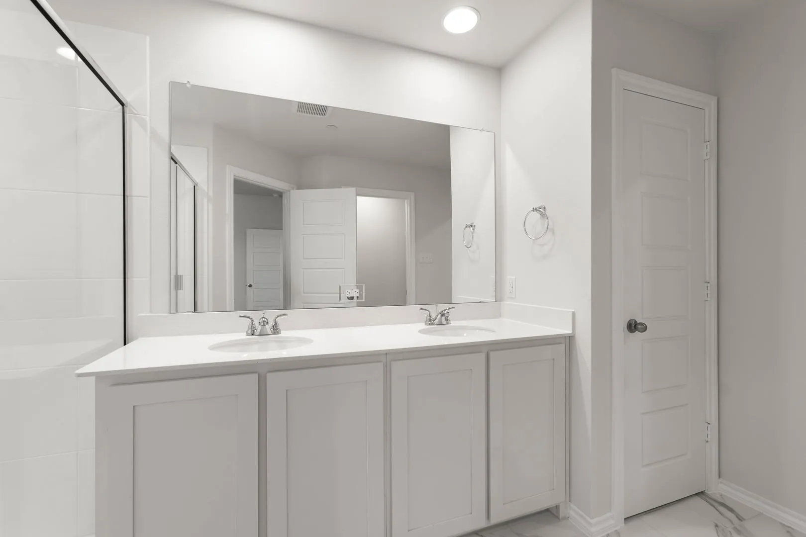 4507 Avion-Primary Suite-3