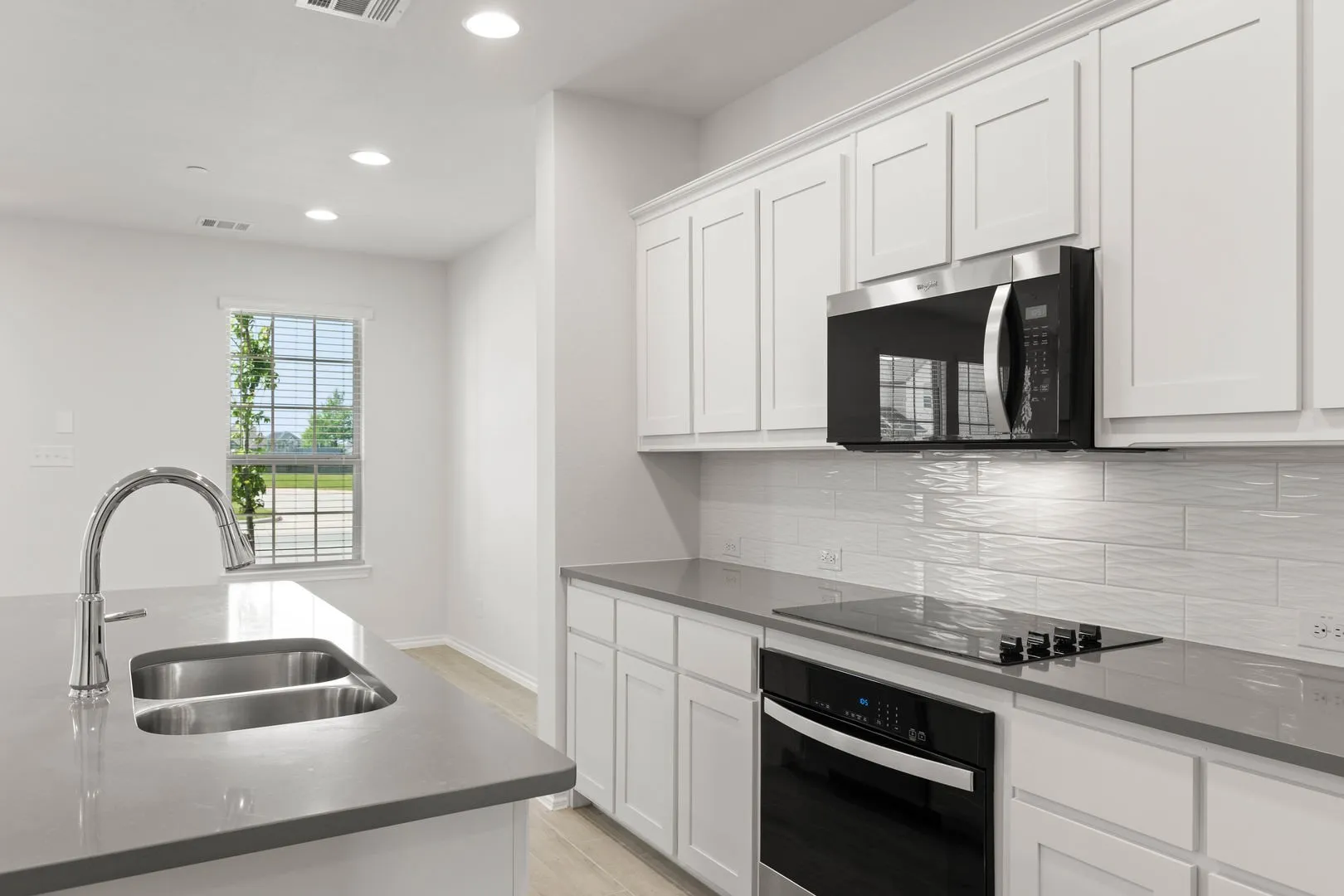 4507 Avion-Kitchen-6