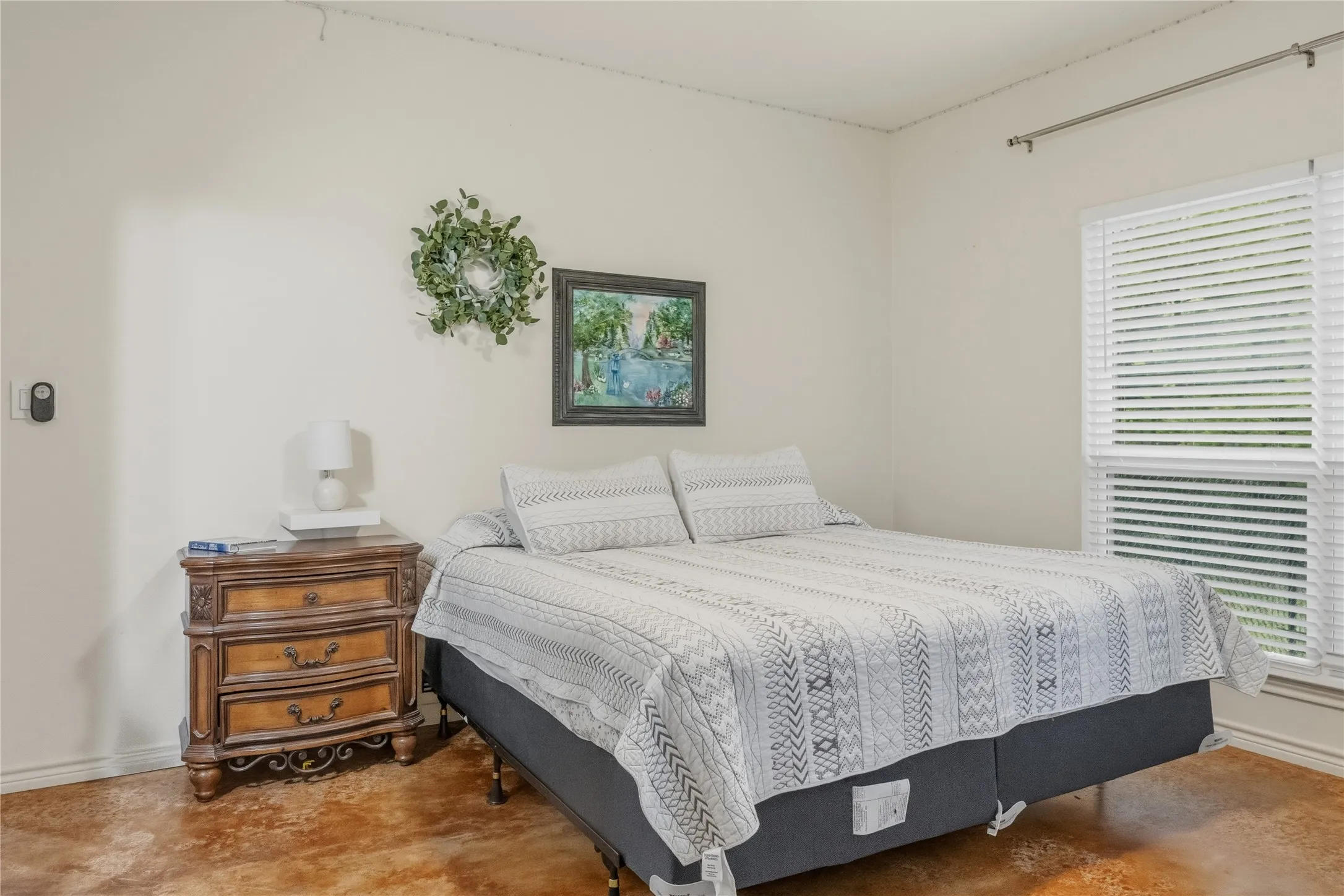 Single Family Residence For Sale in Rains County , 220 Rs County Road 4263, Emory, Texas 75440, 3 Bedroom, 3 Bathroom, 2 Garage spaces, 1,982 Sqft, built in 2011, mls#21242744, Real Estate Agent in Emory, Homes For Sale in Rains county, Homes For Sale in Emory, Realtor in Emory Texas, Real Estate Brokerage Independent Realty Texas, Luminita Cordes Realtor