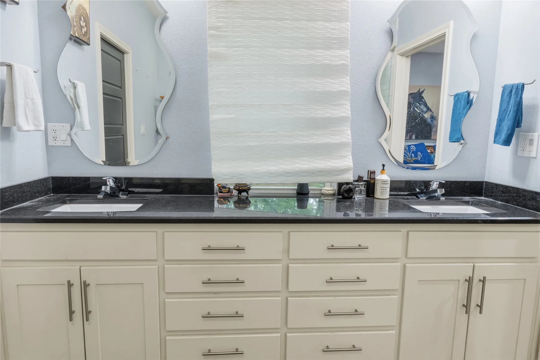 Single Family Residence For Sale in Rains County , 220 Rs County Road 4263, Emory, Texas 75440, 3 Bedroom, 3 Bathroom, 2 Garage spaces, 1,982 Sqft, built in 2011, mls#21242744, Real Estate Agent in Emory, Homes For Sale in Rains county, Homes For Sale in Emory, Realtor in Emory Texas, Real Estate Brokerage Independent Realty Texas, Luminita Cordes Realtor