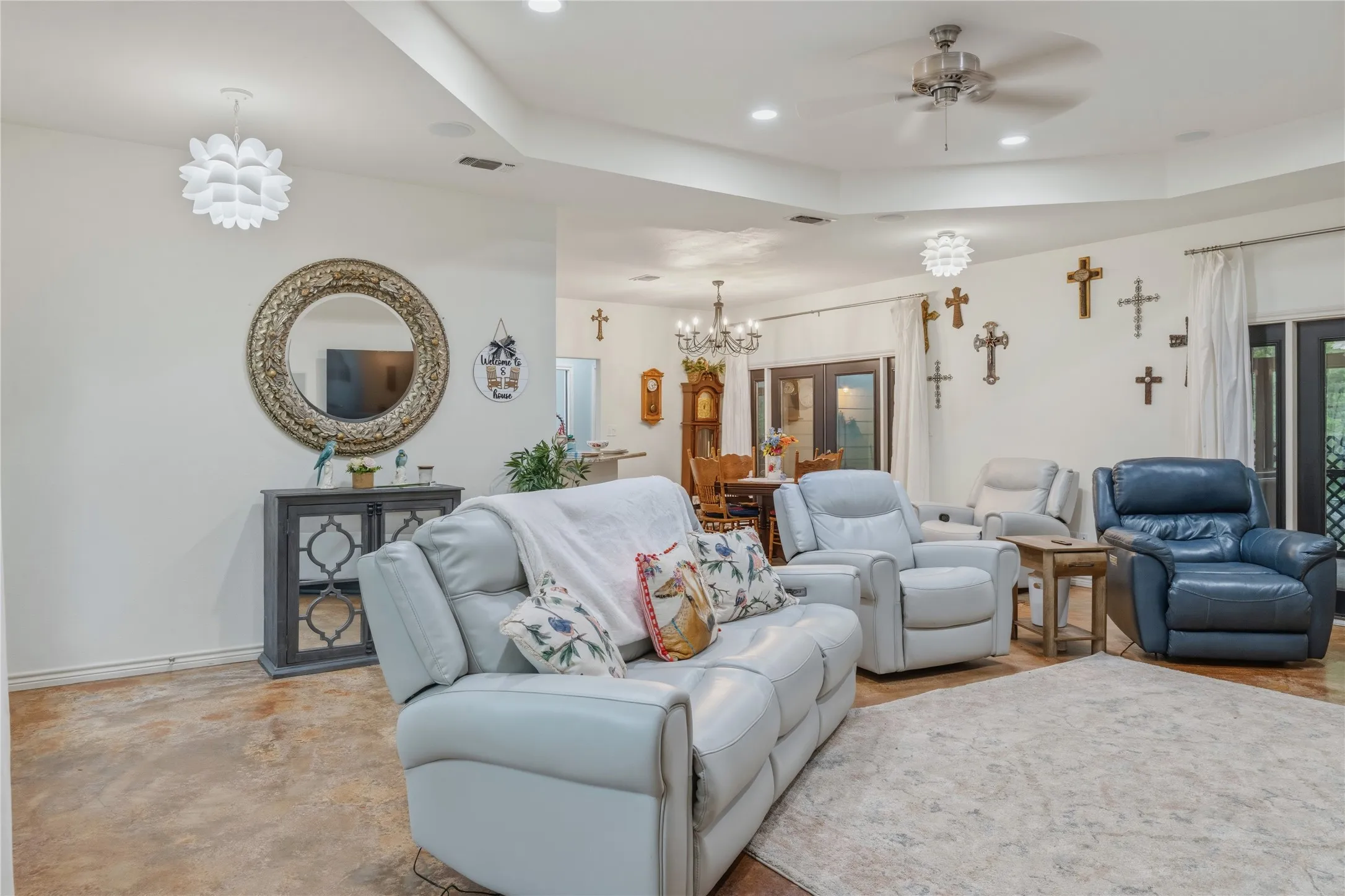 Single Family Residence For Sale in Rains County , 220 Rs County Road 4263, Emory, Texas 75440, 3 Bedroom, 3 Bathroom, 2 Garage spaces, 1,982 Sqft, built in 2011, mls#21242744, Real Estate Agent in Emory, Homes For Sale in Rains county, Homes For Sale in Emory, Realtor in Emory Texas, Real Estate Brokerage Independent Realty Texas, Luminita Cordes Realtor