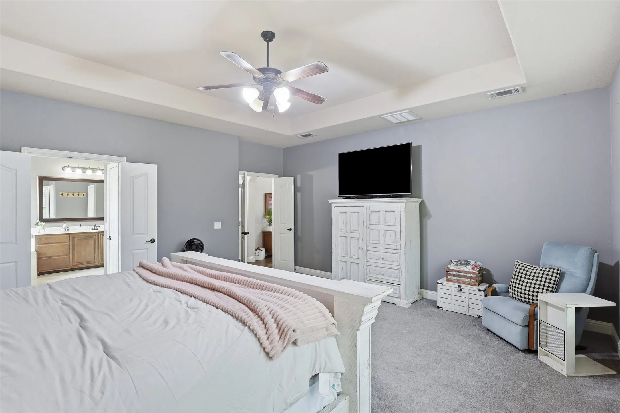 Single Family Residence For Sale in Johnson County , 1004 Tara Drive, Burleson, Texas 76028, 4 Bedroom, 4 Bathroom, 3 Garage spaces, 3,742 Sqft, built in 2012, Preowned, mls#21237739, Real Estate Agent in Burleson, Homes For Sale in Johnson county, Homes For Sale in Burleson, Realtor in Burleson Texas, Real Estate Brokerage Independent Realty Texas, Luminita Cordes Realtor