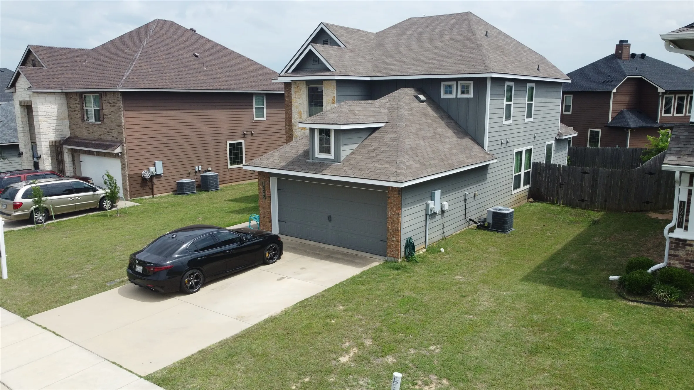 Single Family Residence For Sale in Mc Lennan County , 10205 Mickler Lane, Waco, Texas 76708, 4 Bedroom, 3 Bathroom, 2 Garage spaces, 2,274 Sqft, built in 2016, Preowned, mls#21242759, Real Estate Agent in Waco, Homes For Sale in Mc Lennan county, Homes For Sale in Waco, Realtor in Waco Texas, Real Estate Brokerage Independent Realty Texas, Luminita Cordes Realtor