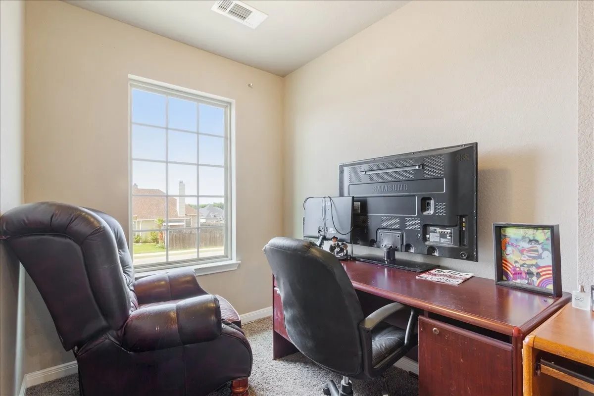 Single Family Residence For Sale in Mc Lennan County , 10205 Mickler Lane, Waco, Texas 76708, 4 Bedroom, 3 Bathroom, 2 Garage spaces, 2,274 Sqft, built in 2016, Preowned, mls#21242759, Real Estate Agent in Waco, Homes For Sale in Mc Lennan county, Homes For Sale in Waco, Realtor in Waco Texas, Real Estate Brokerage Independent Realty Texas, Luminita Cordes Realtor