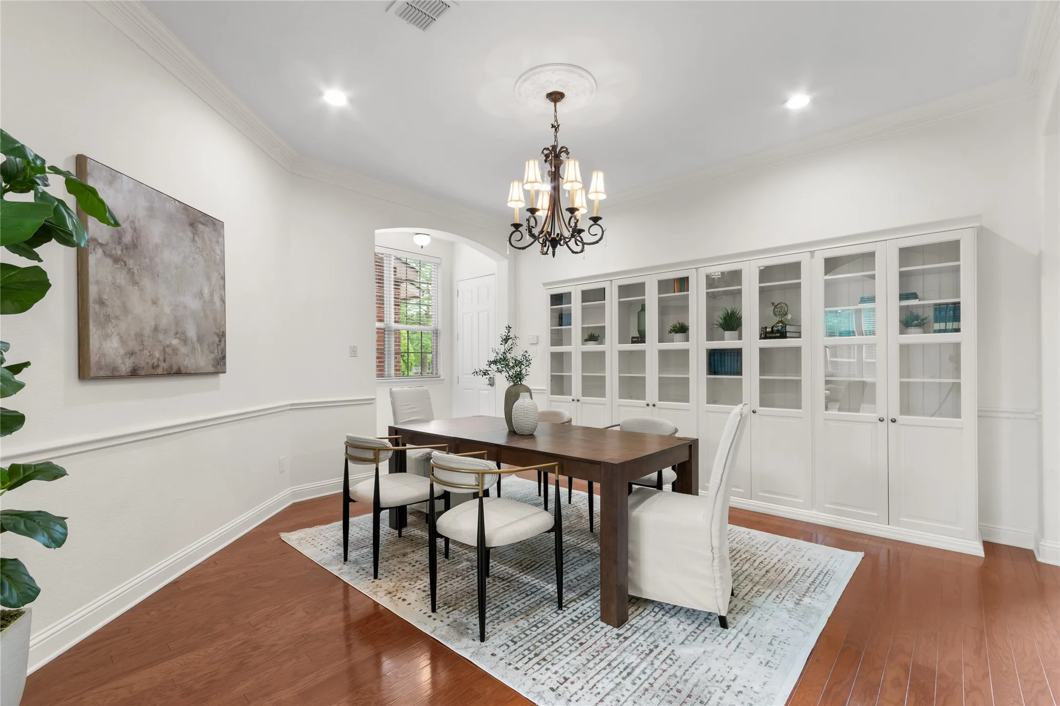 Single Family Residence For Sale in Collin County , 723 Nighthawk Drive, Murphy, Texas 75094, 5 Bedroom, 5 Bathroom, 3 Garage spaces, 5,237 Sqft, built in 2007, Preowned, mls#21241318, Real Estate Agent in Murphy, Homes For Sale in Collin county, Homes For Sale in Murphy, Realtor in Murphy Texas, Real Estate Brokerage Independent Realty Texas, Luminita Cordes Realtor