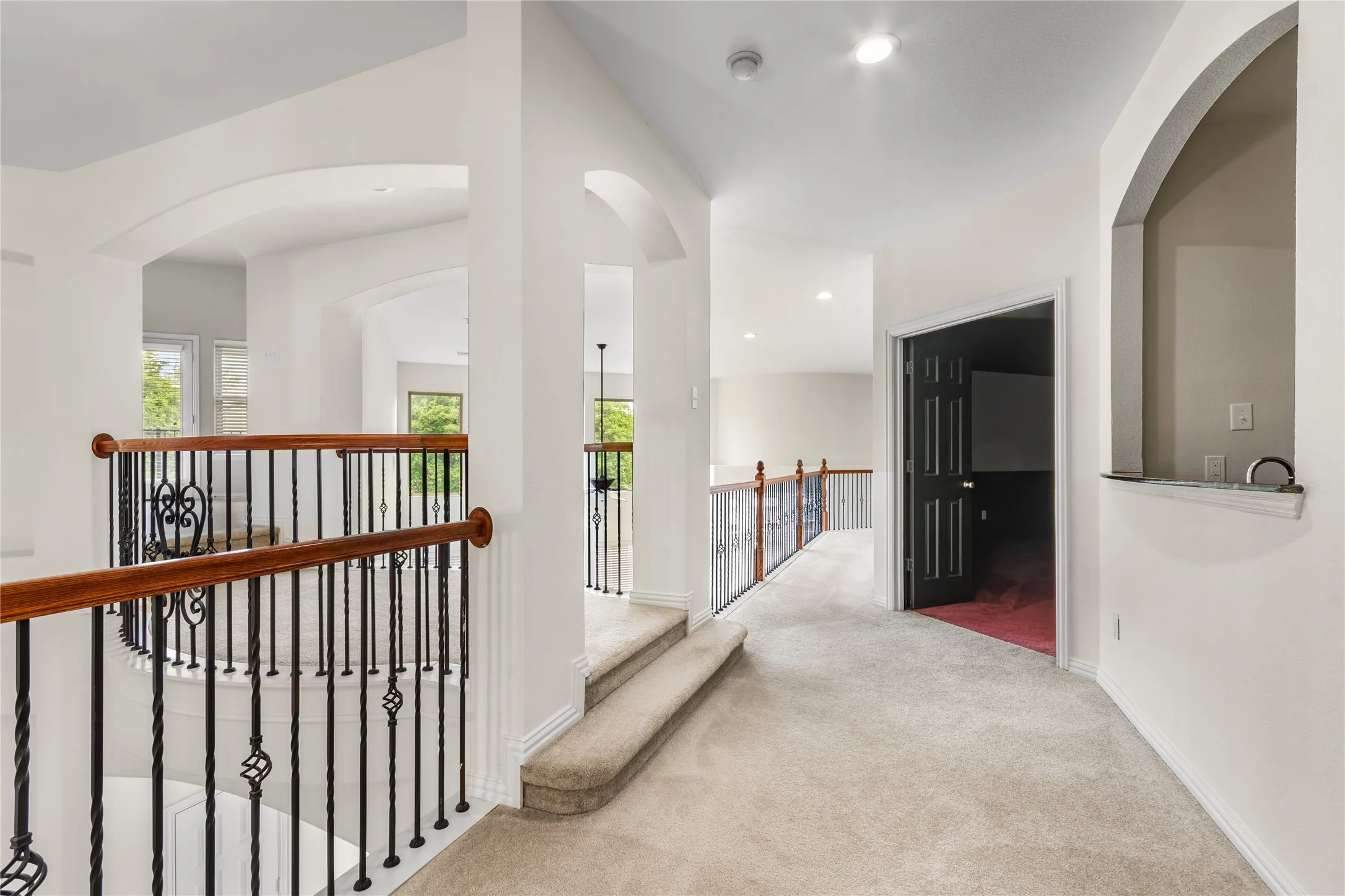 Single Family Residence For Sale in Collin County , 723 Nighthawk Drive, Murphy, Texas 75094, 5 Bedroom, 5 Bathroom, 3 Garage spaces, 5,237 Sqft, built in 2007, Preowned, mls#21241318, Real Estate Agent in Murphy, Homes For Sale in Collin county, Homes For Sale in Murphy, Realtor in Murphy Texas, Real Estate Brokerage Independent Realty Texas, Luminita Cordes Realtor