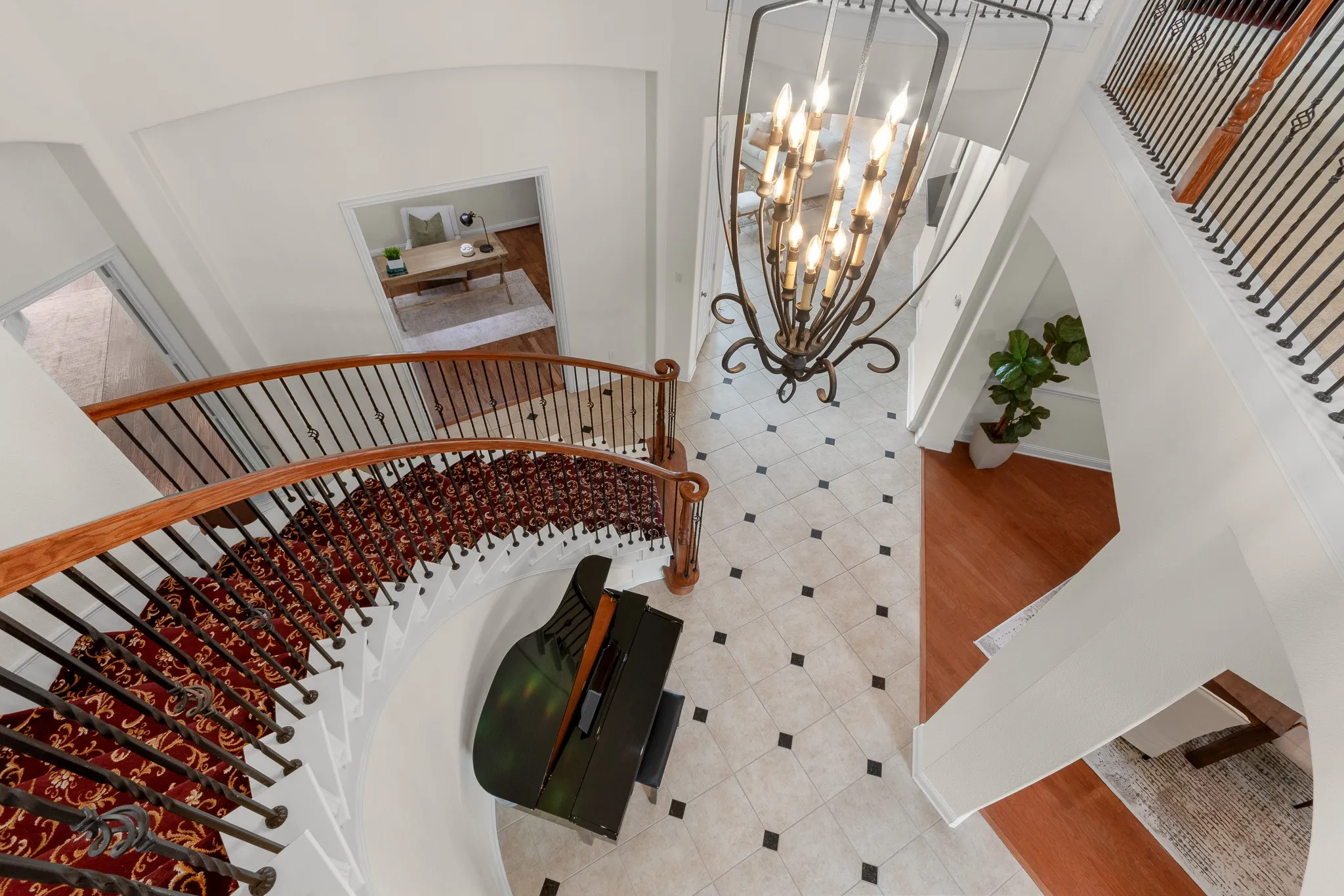 Single Family Residence For Sale in Collin County , 723 Nighthawk Drive, Murphy, Texas 75094, 5 Bedroom, 5 Bathroom, 3 Garage spaces, 5,237 Sqft, built in 2007, Preowned, mls#21241318, Real Estate Agent in Murphy, Homes For Sale in Collin county, Homes For Sale in Murphy, Realtor in Murphy Texas, Real Estate Brokerage Independent Realty Texas, Luminita Cordes Realtor
