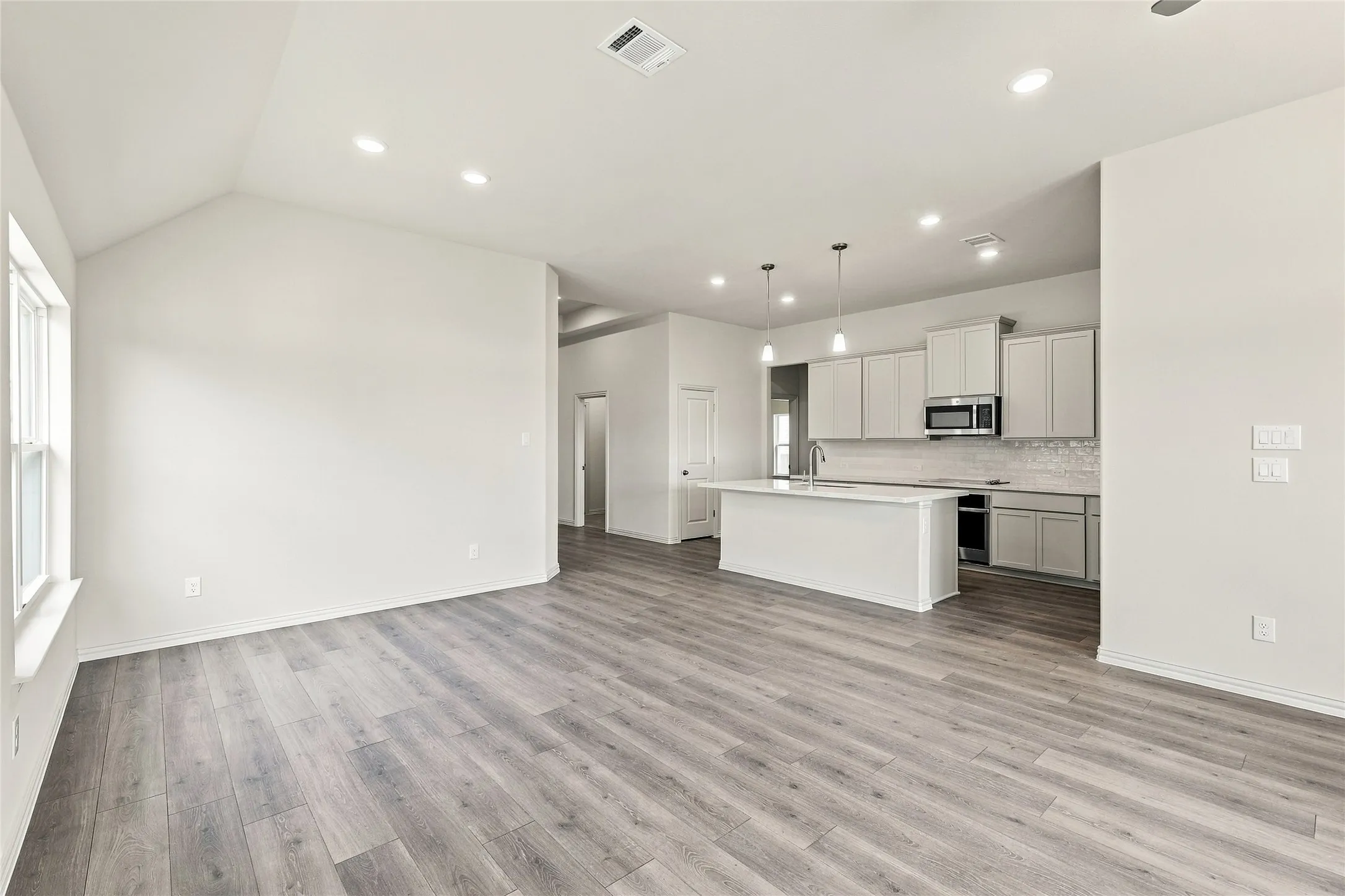 Single Family Residence For Sale in Collin County , 3729 Pitchfork Terrace, Anna, Texas 75409, 5 Bedroom, 3 Bathroom, 2 Garage spaces, 2,168 Sqft, built in 2026, New Construction - Incomplete, mls#21241877, Real Estate Agent in Anna, Homes For Sale in Collin county, Homes For Sale in Anna, Realtor in Anna Texas, Real Estate Brokerage Independent Realty Texas, Luminita Cordes Realtor