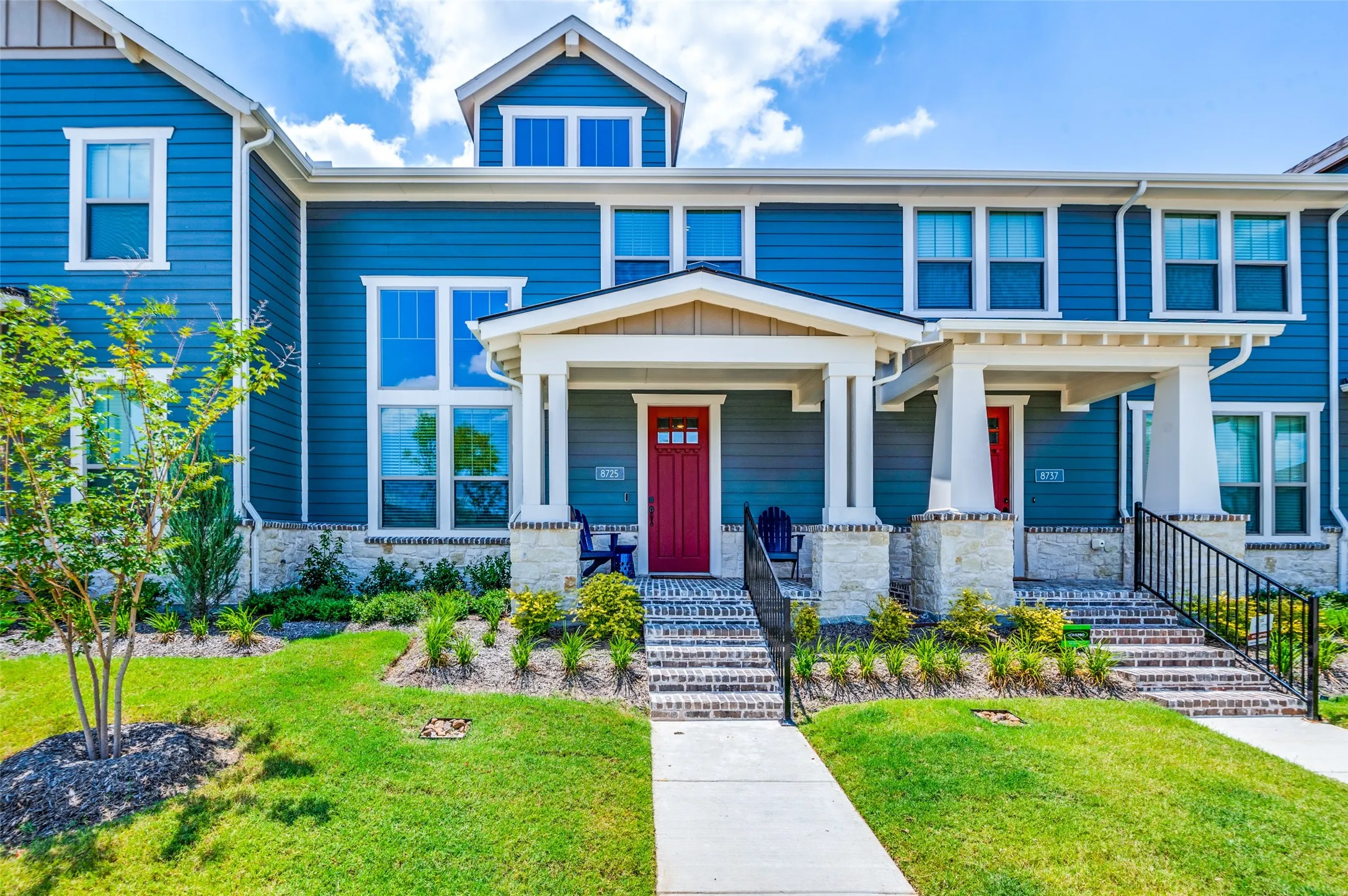 Townhouse For Sale in Collin County , 8725 Phoebe Road, Frisco, Texas 75035, 2 Bedroom, 3 Bathroom, 2 Garage spaces, 1,761 Sqft, built in 2023, Preowned, mls#21241660, Real Estate Agent in Frisco, Homes For Sale in Collin county, Homes For Sale in Frisco, Realtor in Frisco Texas, Real Estate Brokerage Independent Realty Texas, Luminita Cordes Realtor