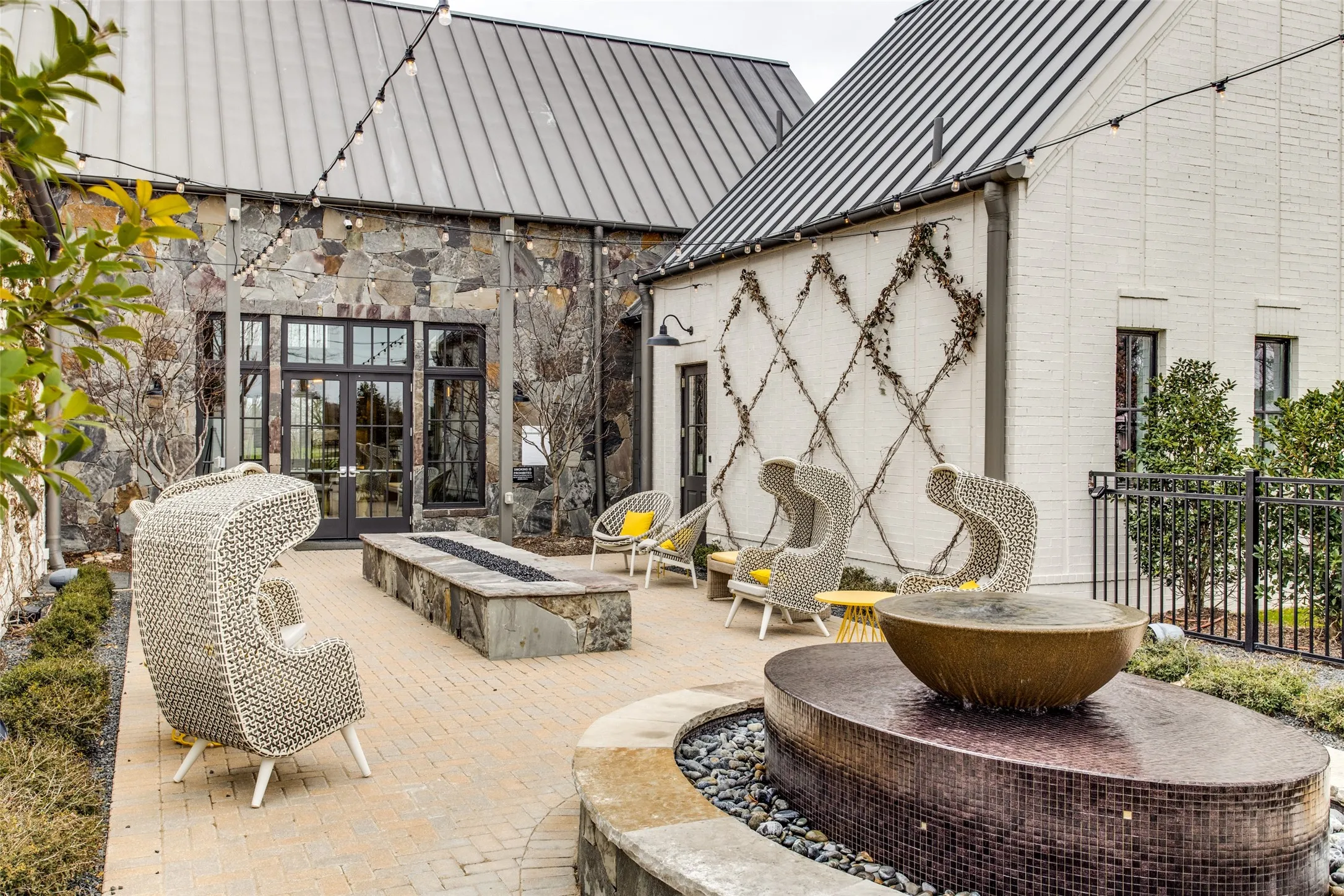 Townhouse For Sale in Collin County , 8725 Phoebe Road, Frisco, Texas 75035, 2 Bedroom, 3 Bathroom, 2 Garage spaces, 1,761 Sqft, built in 2023, Preowned, mls#21241660, Real Estate Agent in Frisco, Homes For Sale in Collin county, Homes For Sale in Frisco, Realtor in Frisco Texas, Real Estate Brokerage Independent Realty Texas, Luminita Cordes Realtor