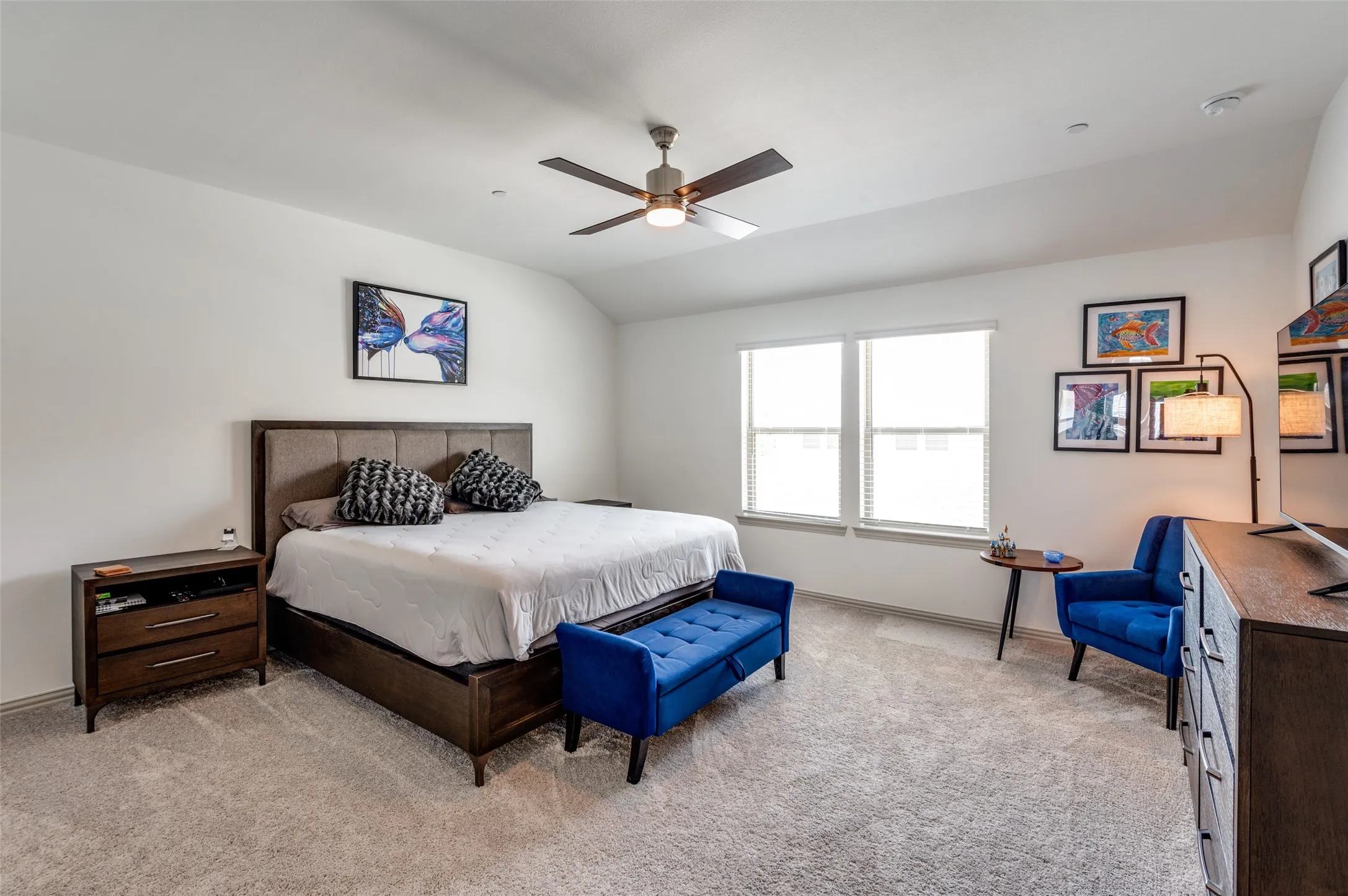 Townhouse For Sale in Collin County , 8725 Phoebe Road, Frisco, Texas 75035, 2 Bedroom, 3 Bathroom, 2 Garage spaces, 1,761 Sqft, built in 2023, Preowned, mls#21241660, Real Estate Agent in Frisco, Homes For Sale in Collin county, Homes For Sale in Frisco, Realtor in Frisco Texas, Real Estate Brokerage Independent Realty Texas, Luminita Cordes Realtor