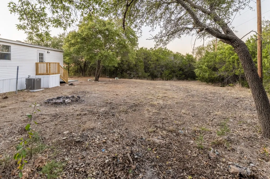 Mobile Home For Sale in Parker County , 4549 Arrowhead Drive, Weatherford, Texas 76087, 3 Bedroom, 2 Bathroom, Garage spaces, 1,280 Sqft, built in 2002, mls#21242808, Real Estate Agent in Weatherford, Homes For Sale in Parker county, Homes For Sale in Weatherford, Realtor in Weatherford Texas, Real Estate Brokerage Independent Realty Texas, Luminita Cordes Realtor