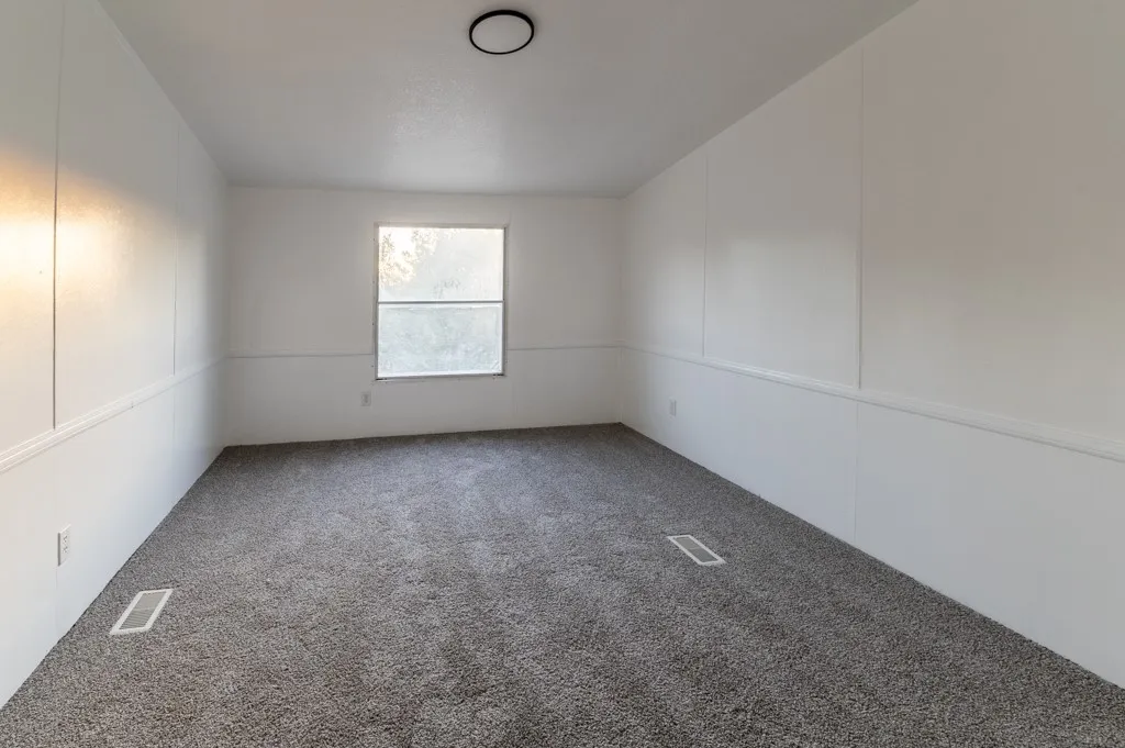 Mobile Home For Sale in Parker County , 4549 Arrowhead Drive, Weatherford, Texas 76087, 3 Bedroom, 2 Bathroom, Garage spaces, 1,280 Sqft, built in 2002, mls#21242808, Real Estate Agent in Weatherford, Homes For Sale in Parker county, Homes For Sale in Weatherford, Realtor in Weatherford Texas, Real Estate Brokerage Independent Realty Texas, Luminita Cordes Realtor
