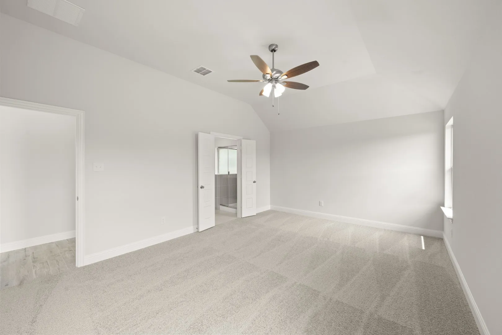 228 Shepards- Primary Suite-2