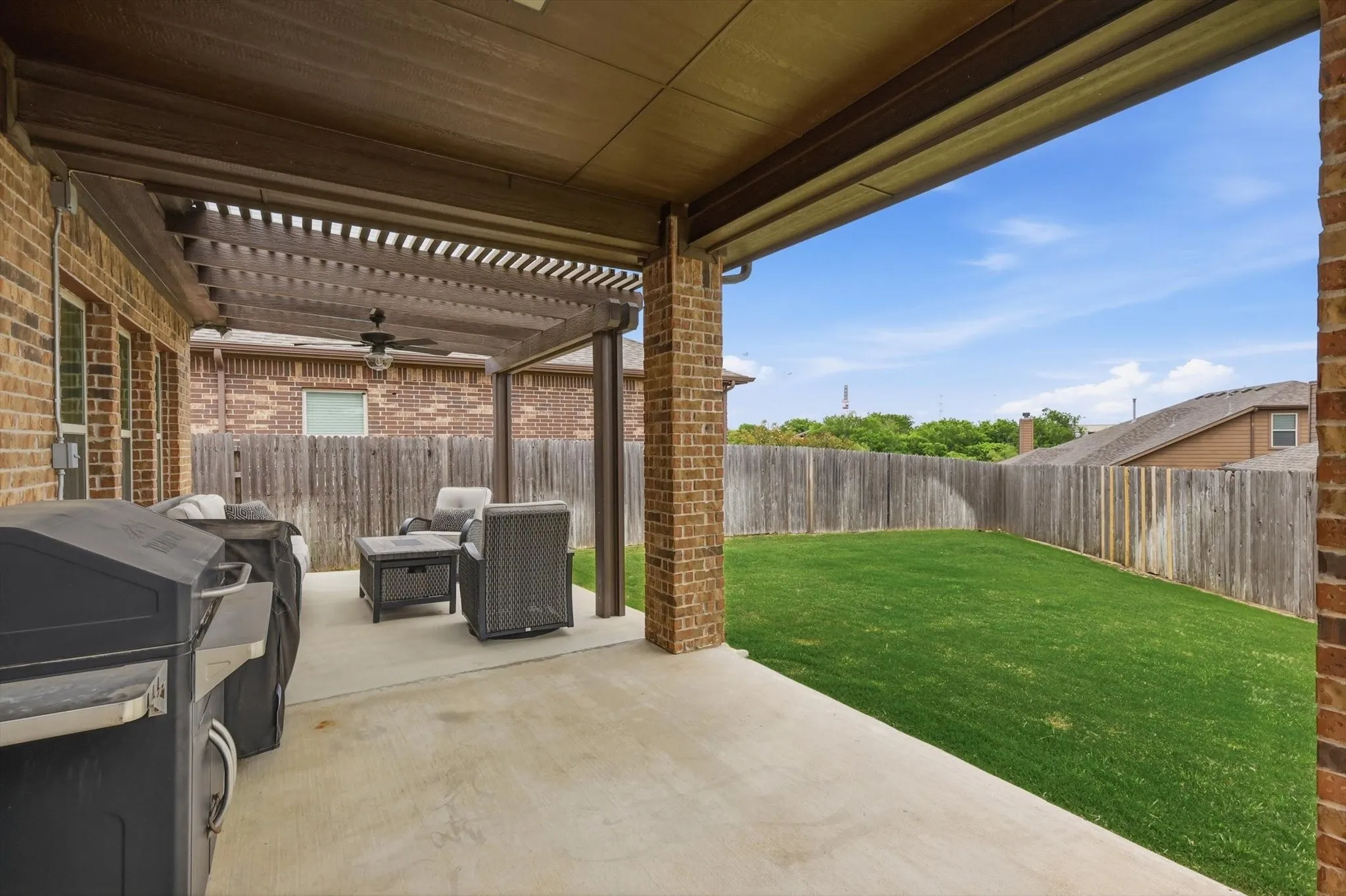 Single Family Residence For Sale in Tarrant County , 2432 Half Moon Bay Lane, Fort Worth, Texas 76177, 3 Bedroom, 2 Bathroom, 2 Garage spaces, 2,186 Sqft, built in 2013, Preowned, mls#21238180, Real Estate Agent in Fort Worth, Homes For Sale in Tarrant county, Homes For Sale in Fort Worth, Realtor in Fort Worth Texas, Real Estate Brokerage Independent Realty Texas, Luminita Cordes Realtor