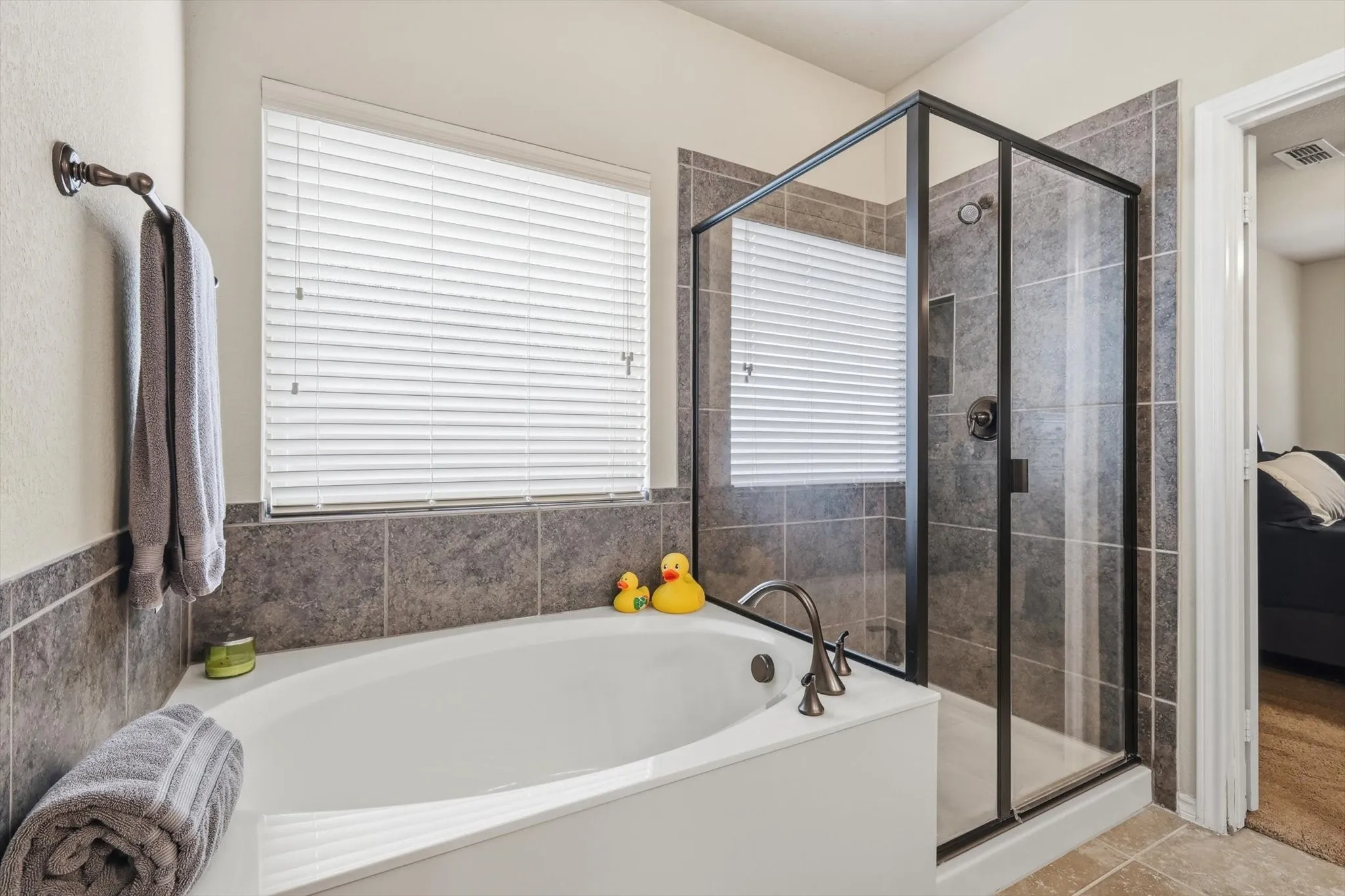 Single Family Residence For Sale in Tarrant County , 2432 Half Moon Bay Lane, Fort Worth, Texas 76177, 3 Bedroom, 2 Bathroom, 2 Garage spaces, 2,186 Sqft, built in 2013, Preowned, mls#21238180, Real Estate Agent in Fort Worth, Homes For Sale in Tarrant county, Homes For Sale in Fort Worth, Realtor in Fort Worth Texas, Real Estate Brokerage Independent Realty Texas, Luminita Cordes Realtor