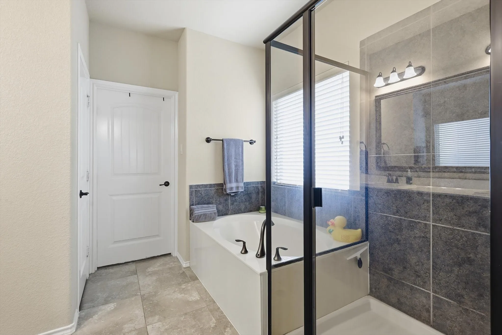 Single Family Residence For Sale in Tarrant County , 2432 Half Moon Bay Lane, Fort Worth, Texas 76177, 3 Bedroom, 2 Bathroom, 2 Garage spaces, 2,186 Sqft, built in 2013, Preowned, mls#21238180, Real Estate Agent in Fort Worth, Homes For Sale in Tarrant county, Homes For Sale in Fort Worth, Realtor in Fort Worth Texas, Real Estate Brokerage Independent Realty Texas, Luminita Cordes Realtor