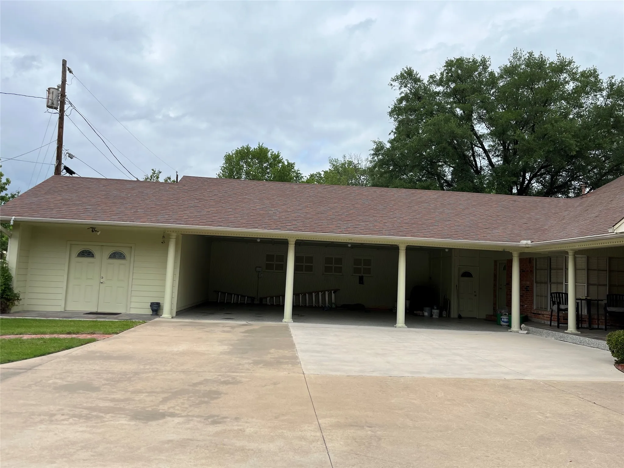 3 car carport with epoxy finish